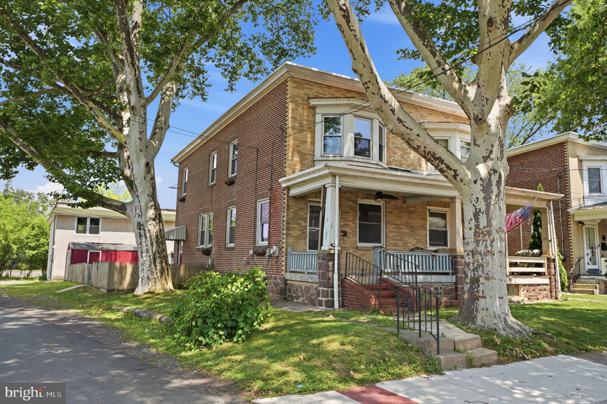 107 E Main St, Pottstown, PA 19465 photo