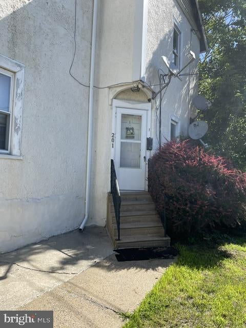 201 Mckinley Ave, Lansdowne, PA 19050