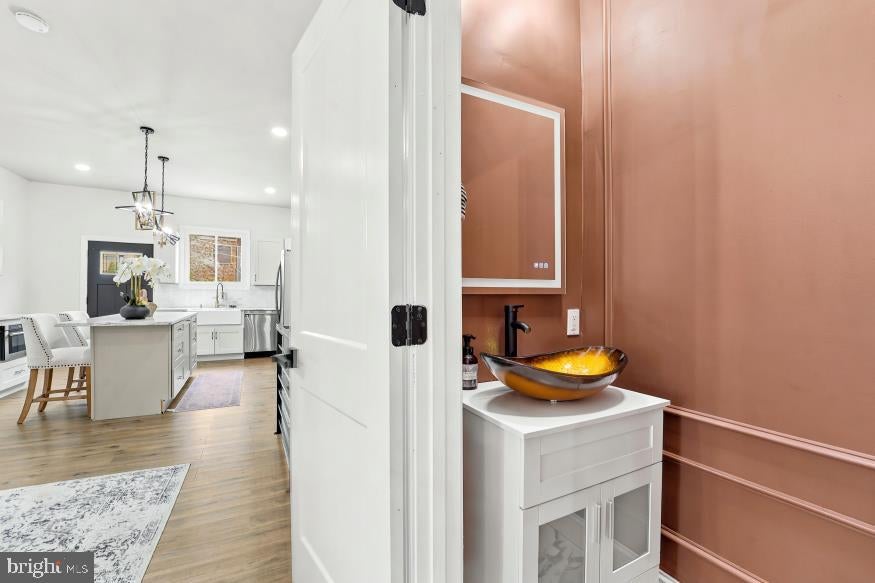 80 W Sharpnack St, Philadelphia, PA 19119 photo