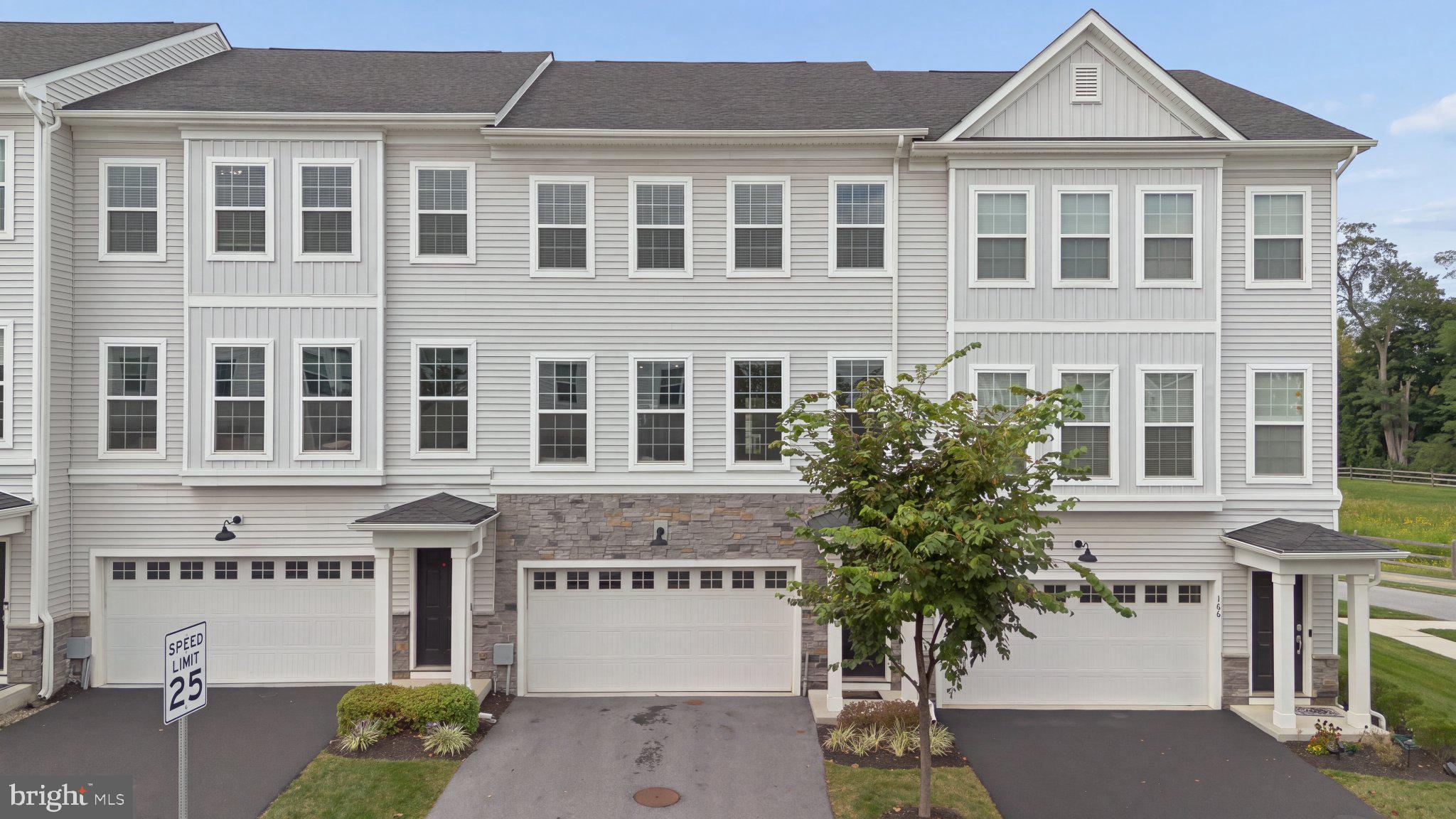164 Livingston Ln, Exton, PA 19341