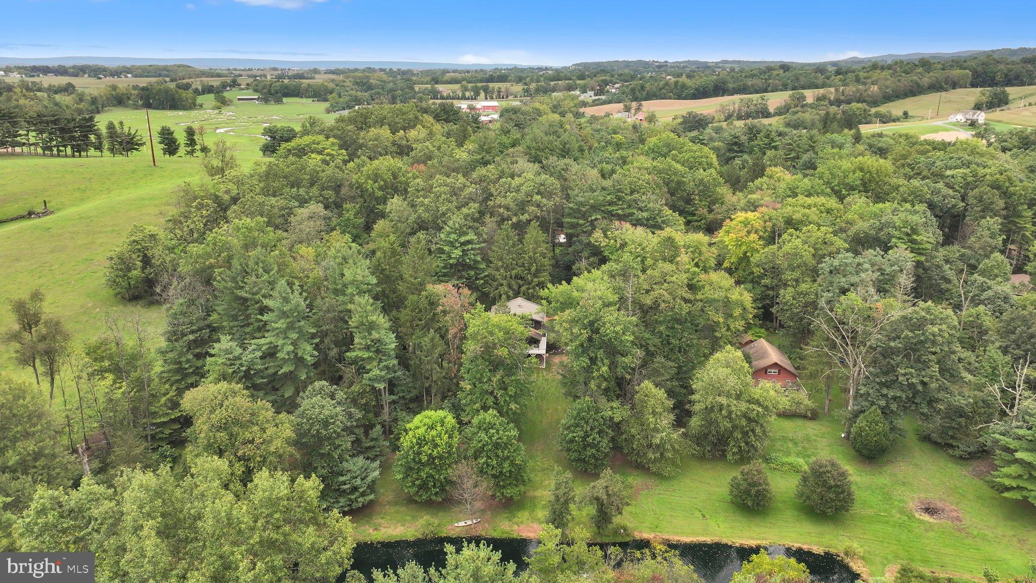 9 Century Ln, Newmanstown, PA 17073