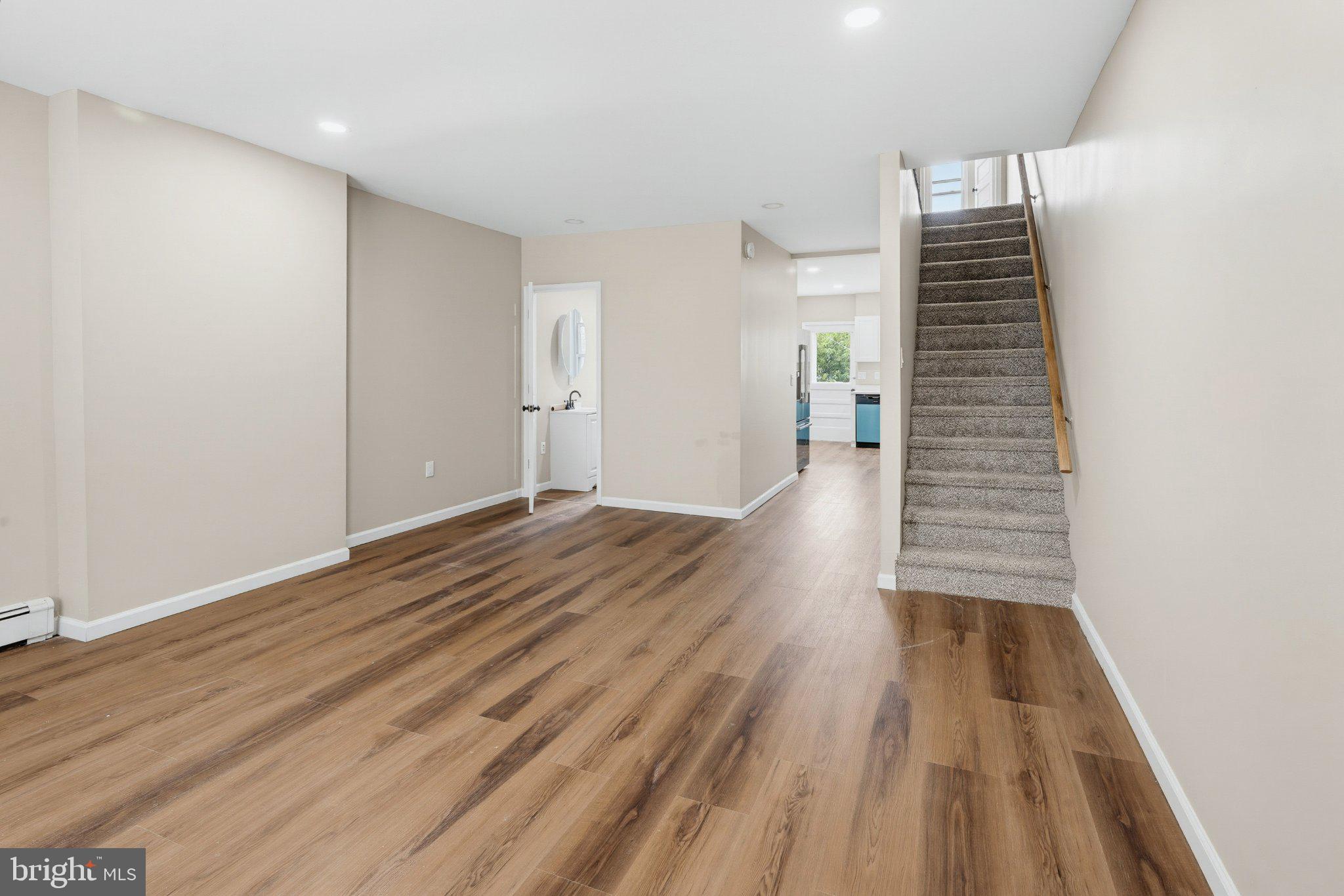 334 Railroad Ave, Souderton, PA 18964 photo