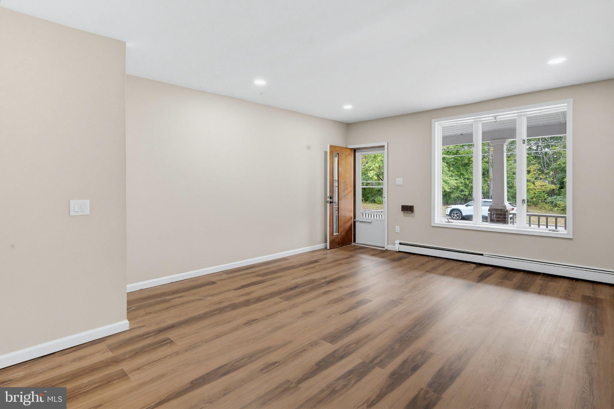 334 Railroad Ave, Souderton, PA 18964 photo