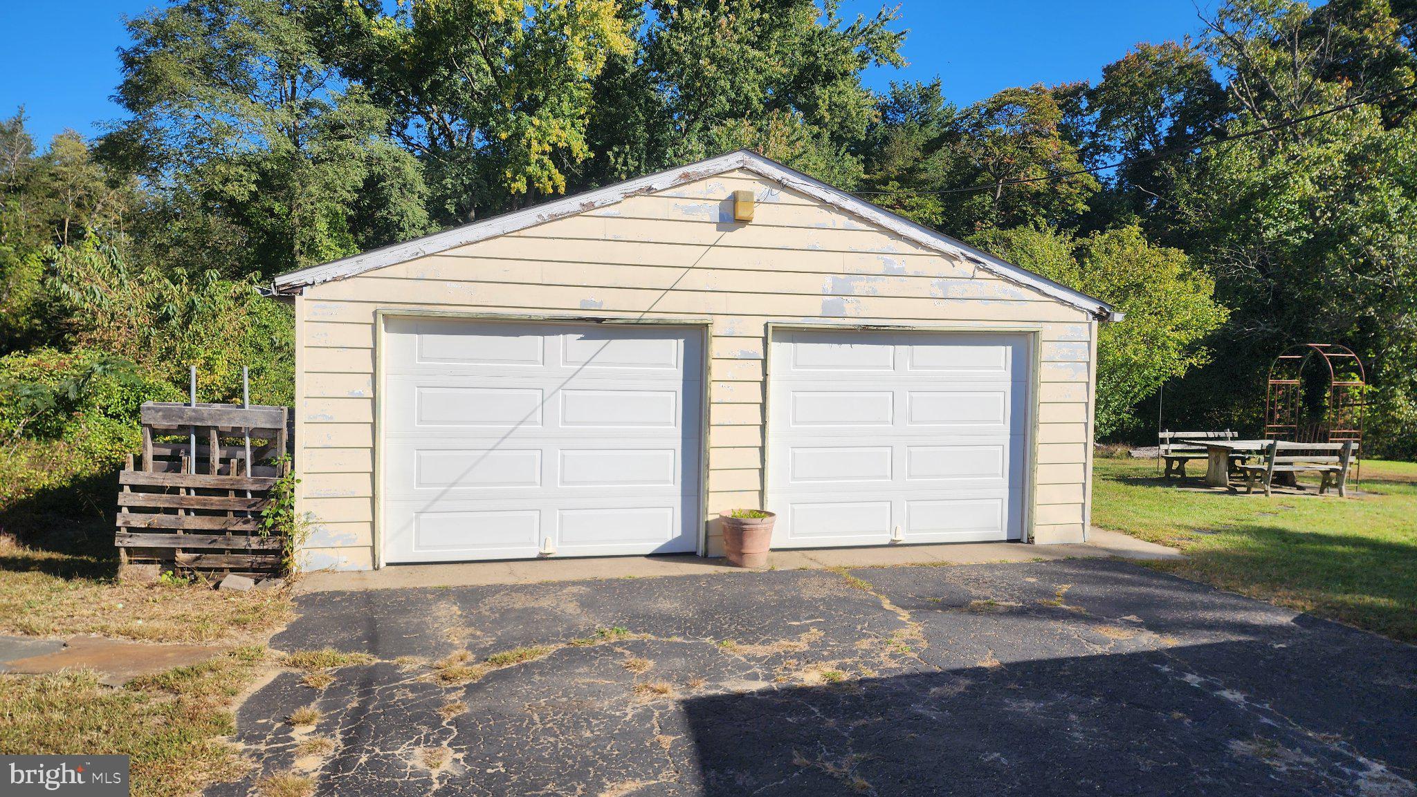 335 Chapel Heights Rd, Sewell, NJ 08080 photo