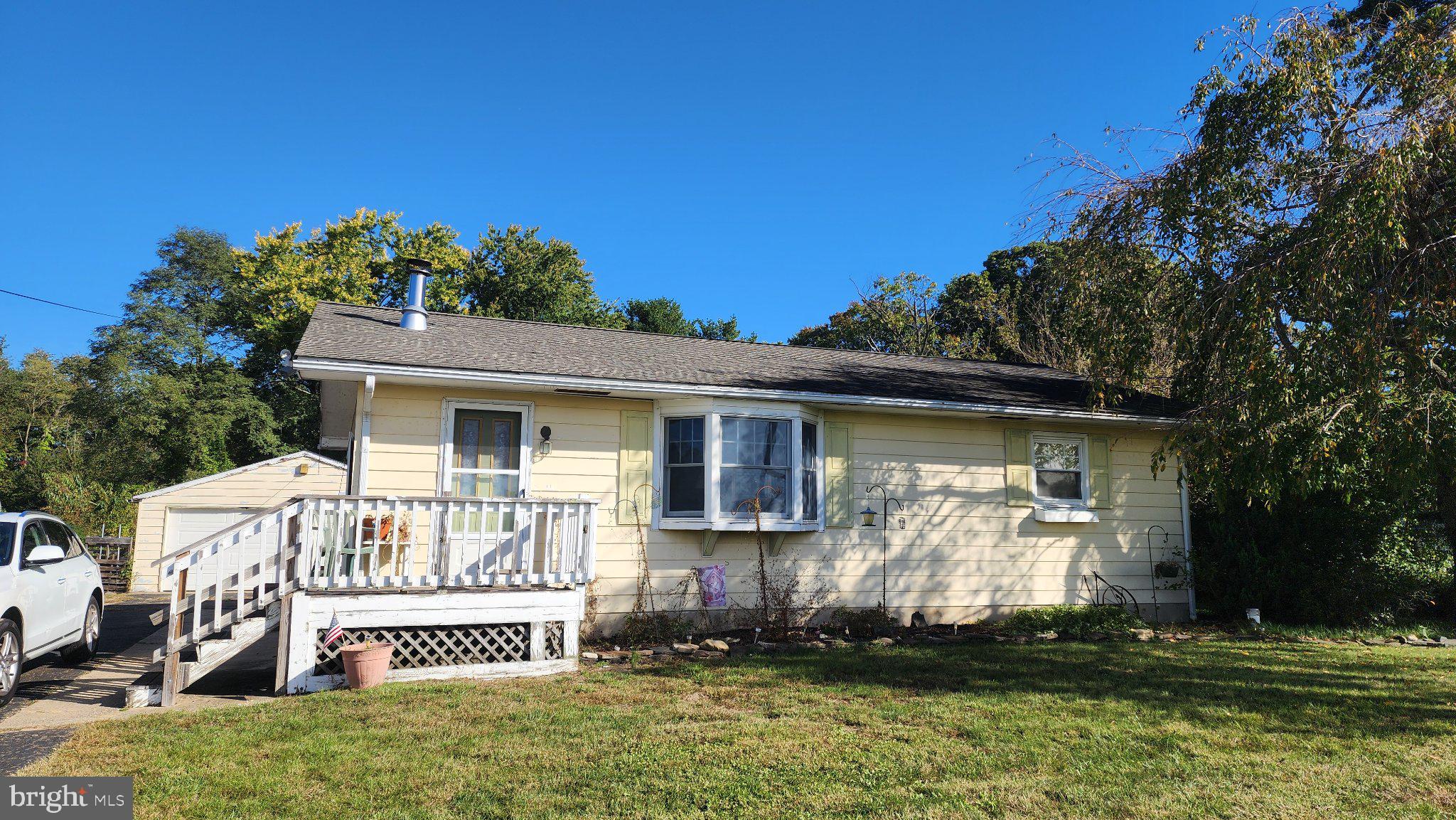 335 Chapel Heights Rd, Sewell, NJ 08080 photo