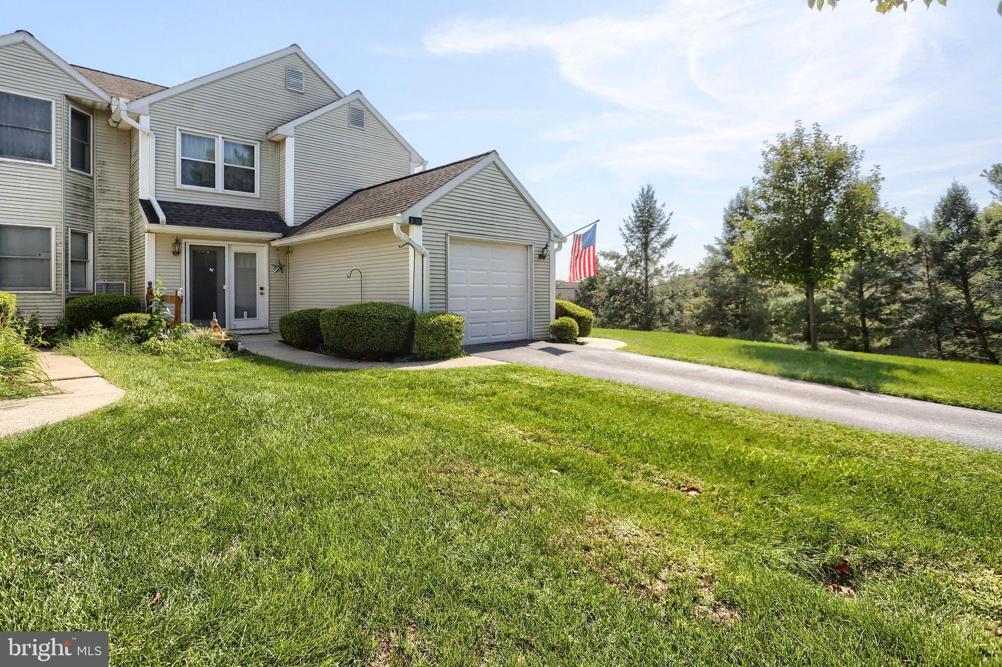 5688 Aberdeen Dr, Harrisburg, PA 17111