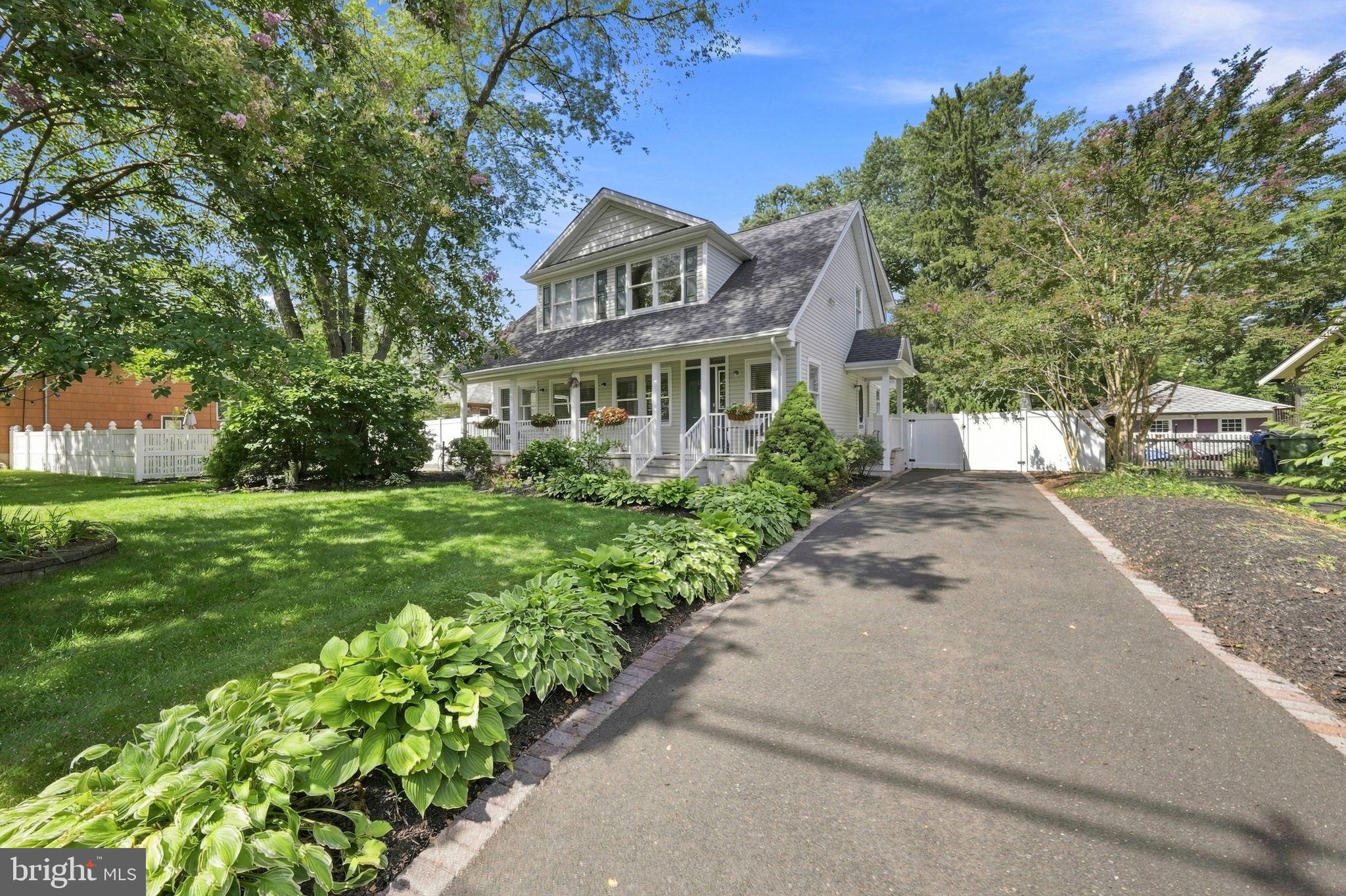 218 Maxwell Ave, East Windsor, NJ 08520 photo