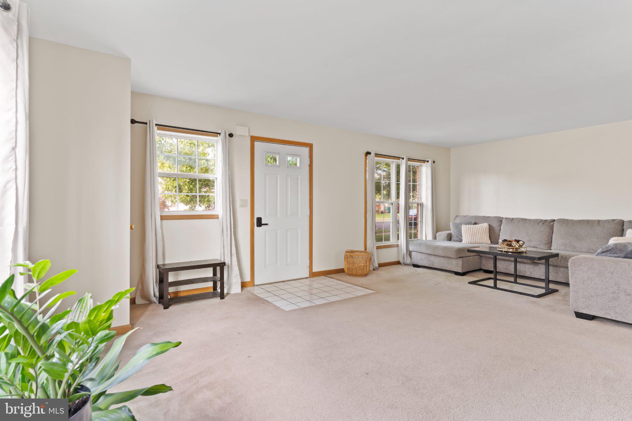44 Tory Cir, Enola, PA 17025 photo