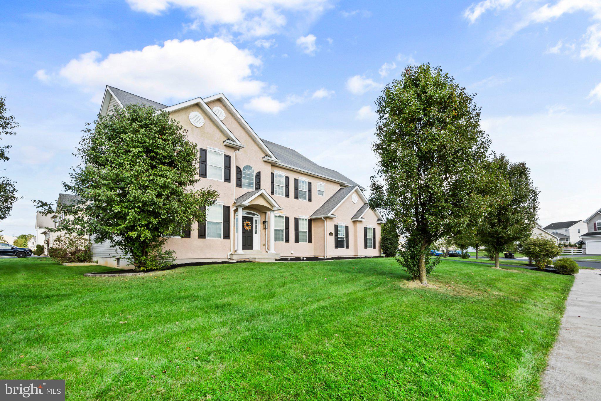 100 Lilac Ln, Gilbertsville, PA 19525 photo