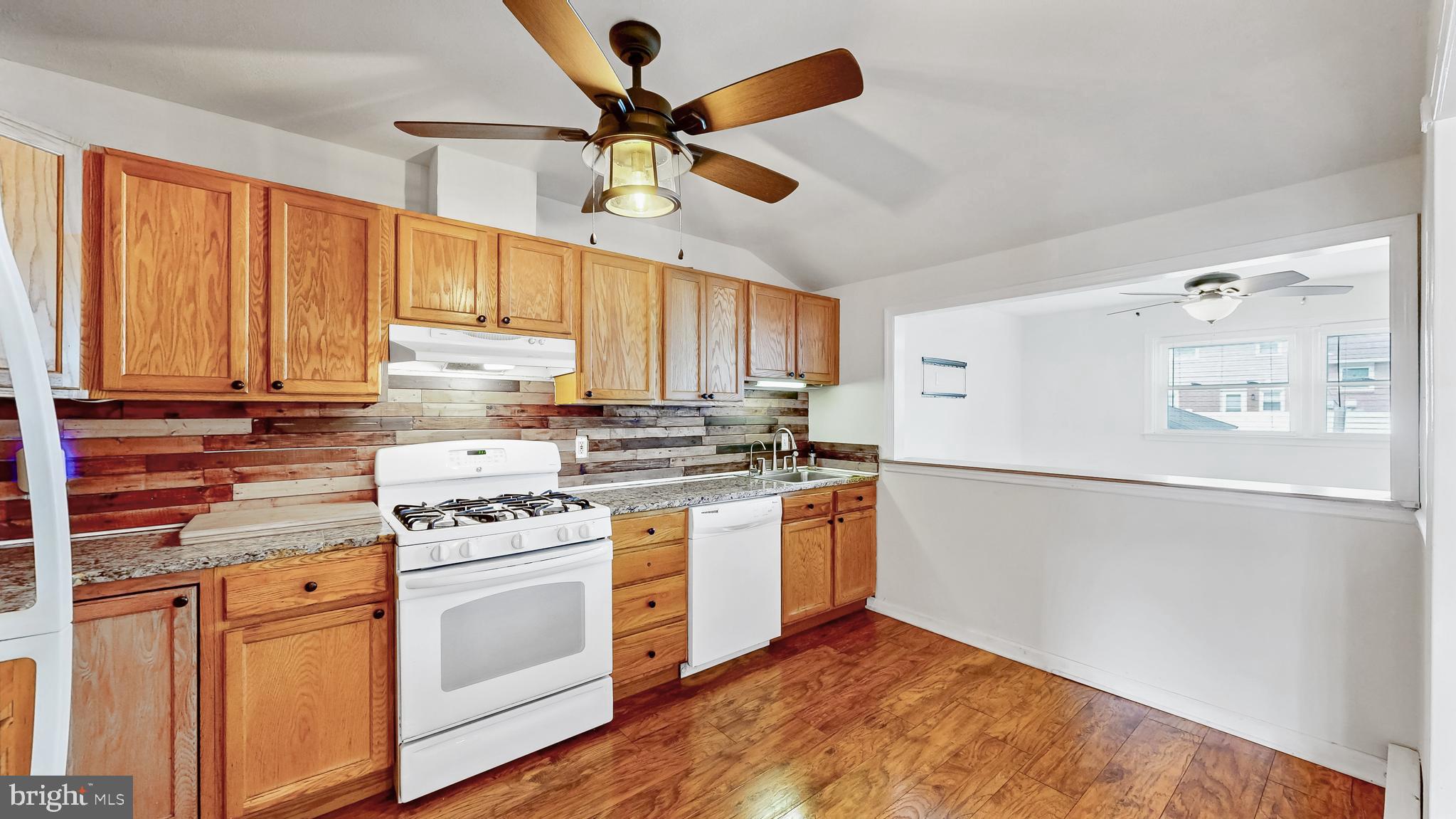 24 Windflower Dr, Newark, DE 19711 photo