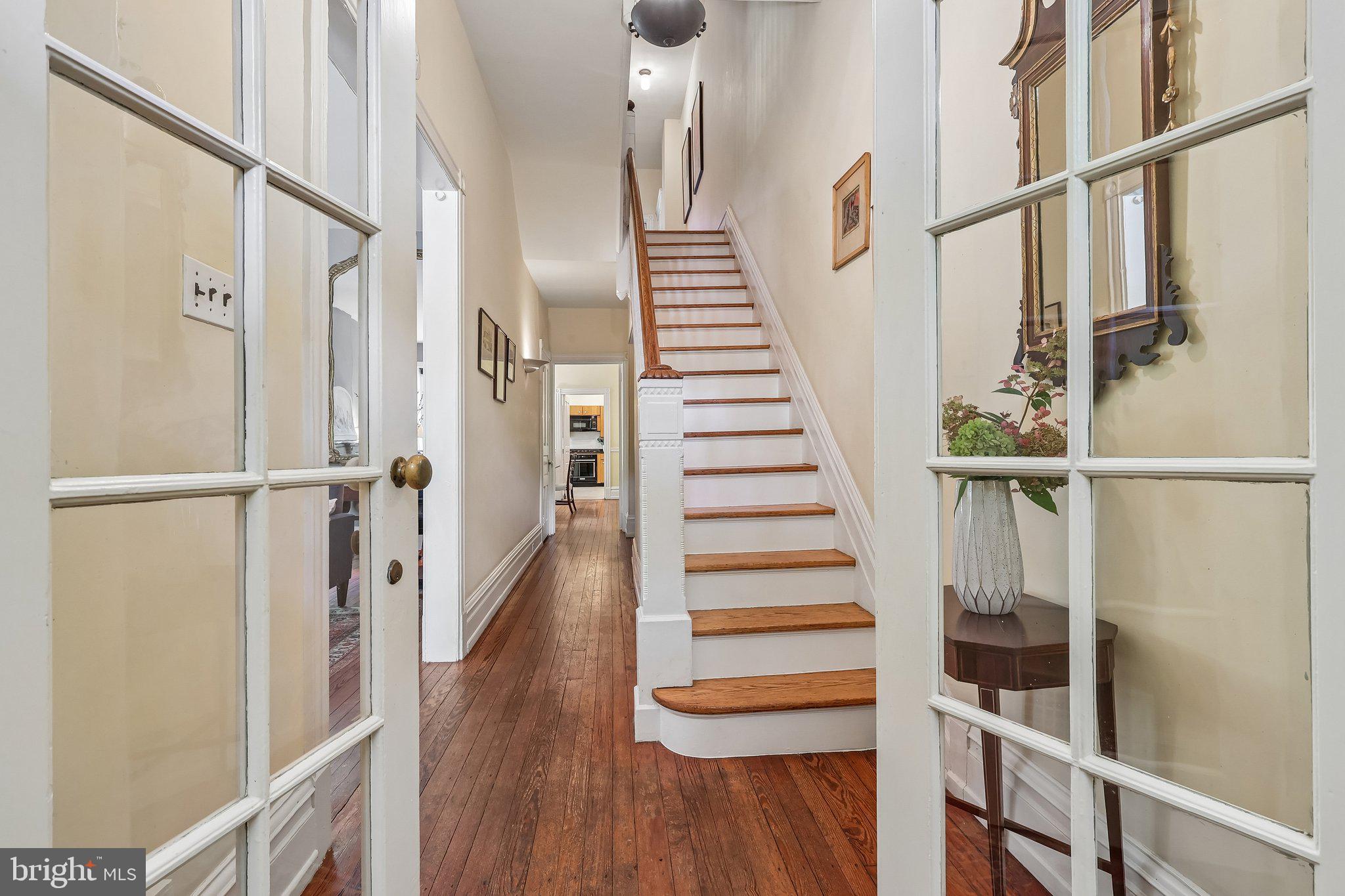 202 W Chestnut Hill Ave, Philadelphia, PA 19118 photo