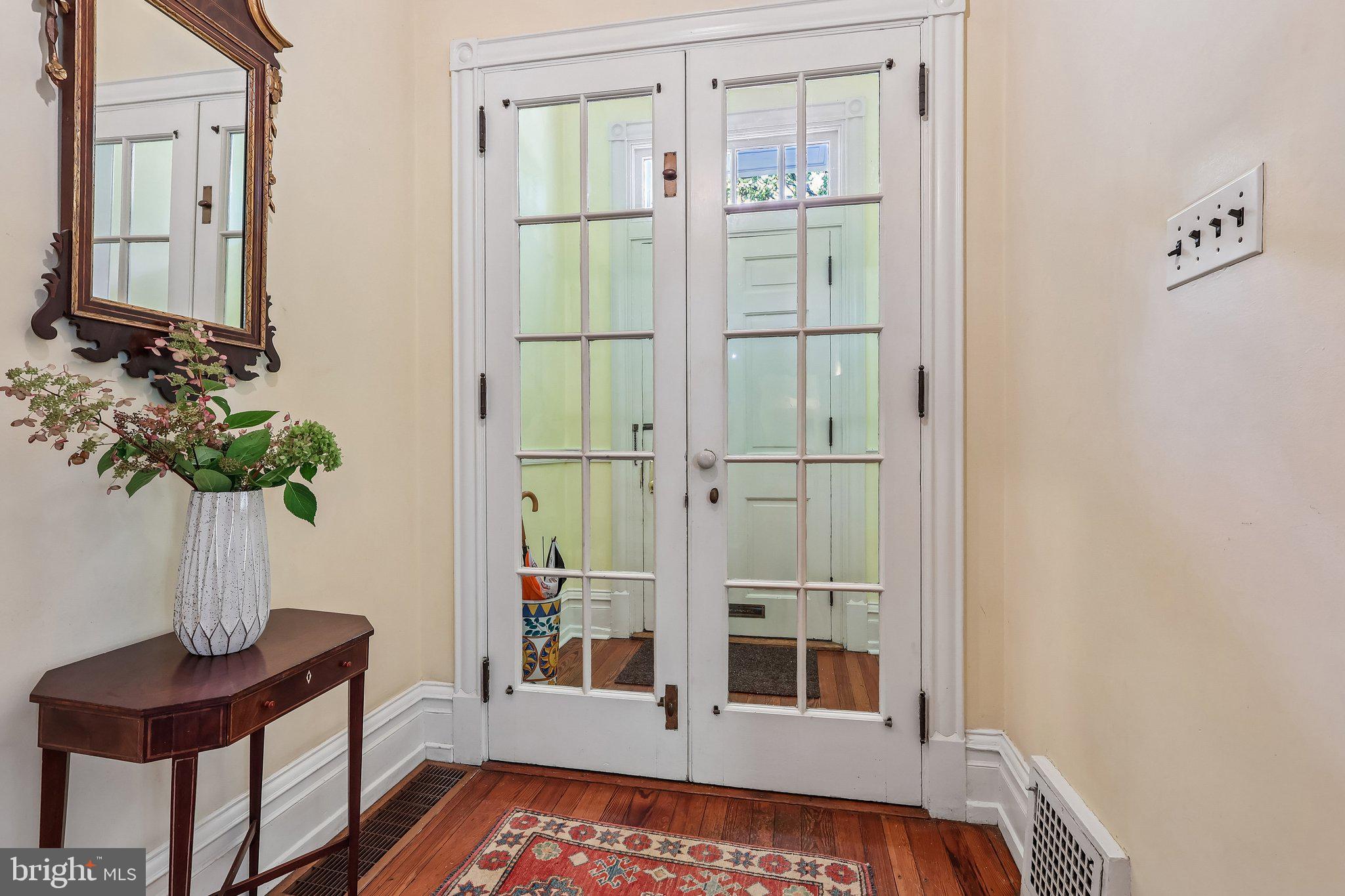 202 W Chestnut Hill Ave, Philadelphia, PA 19118 photo
