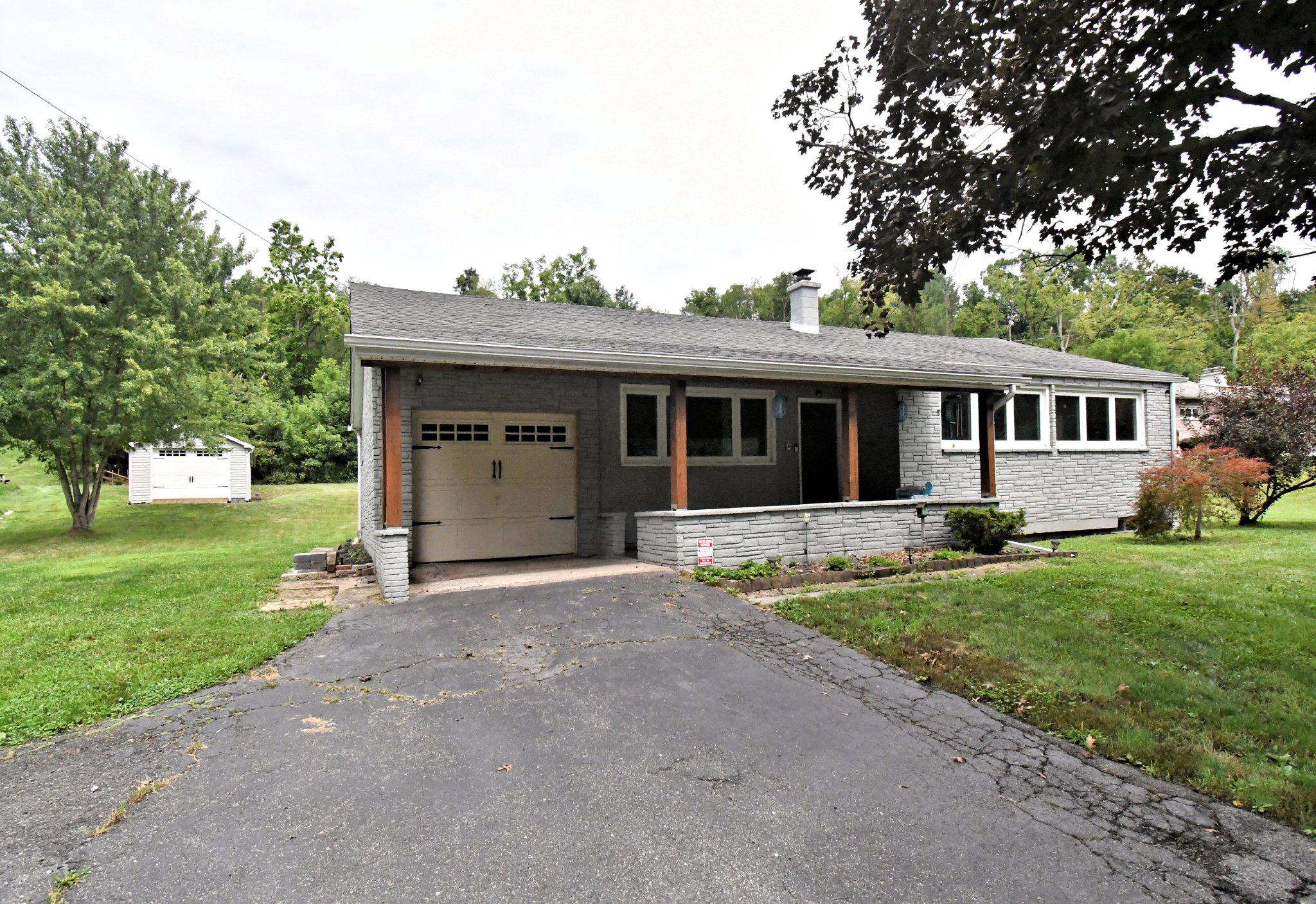 1066 Manatawny St, Pottstown, PA 19464 photo