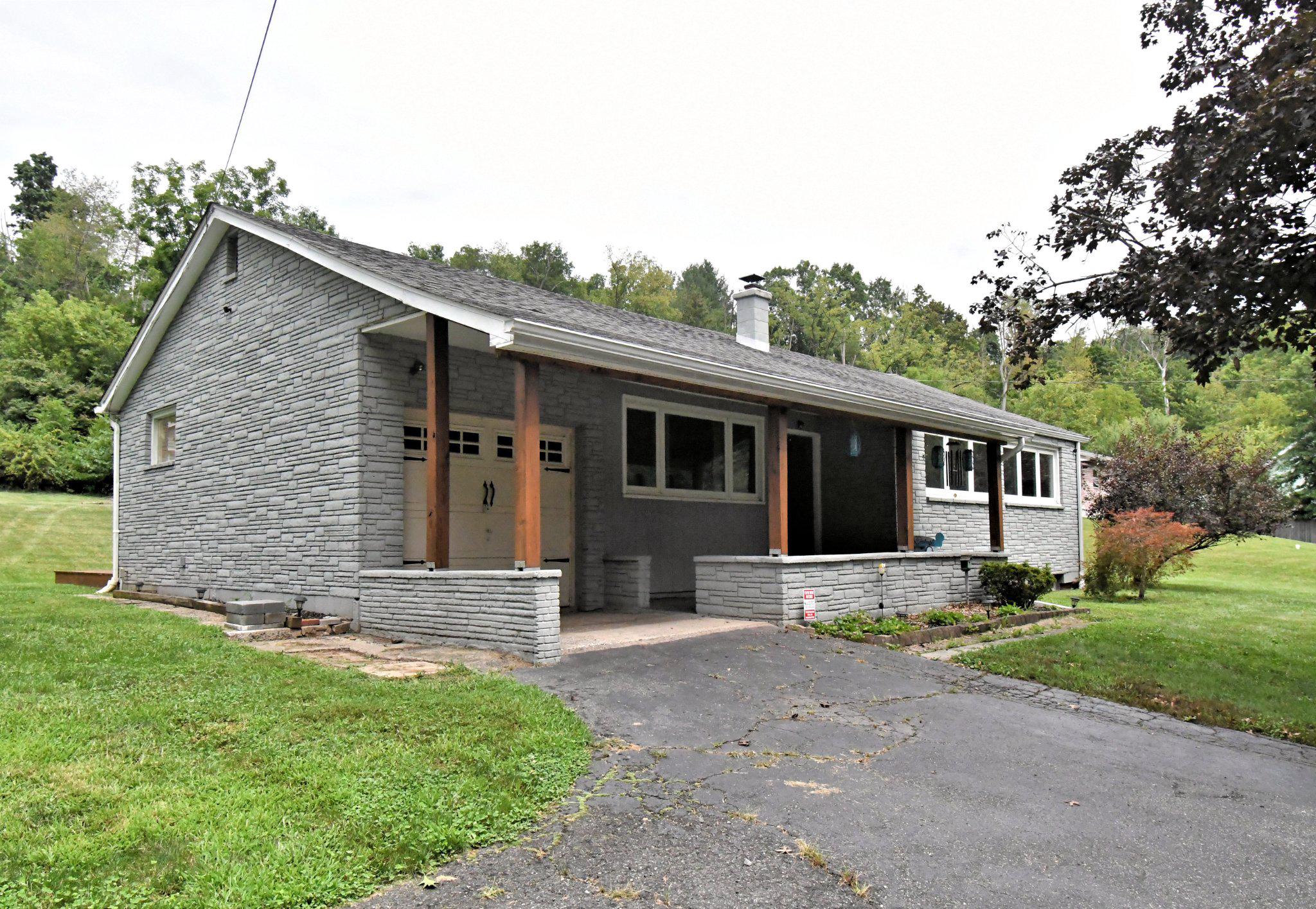1066 Manatawny St, Pottstown, PA 19464 photo