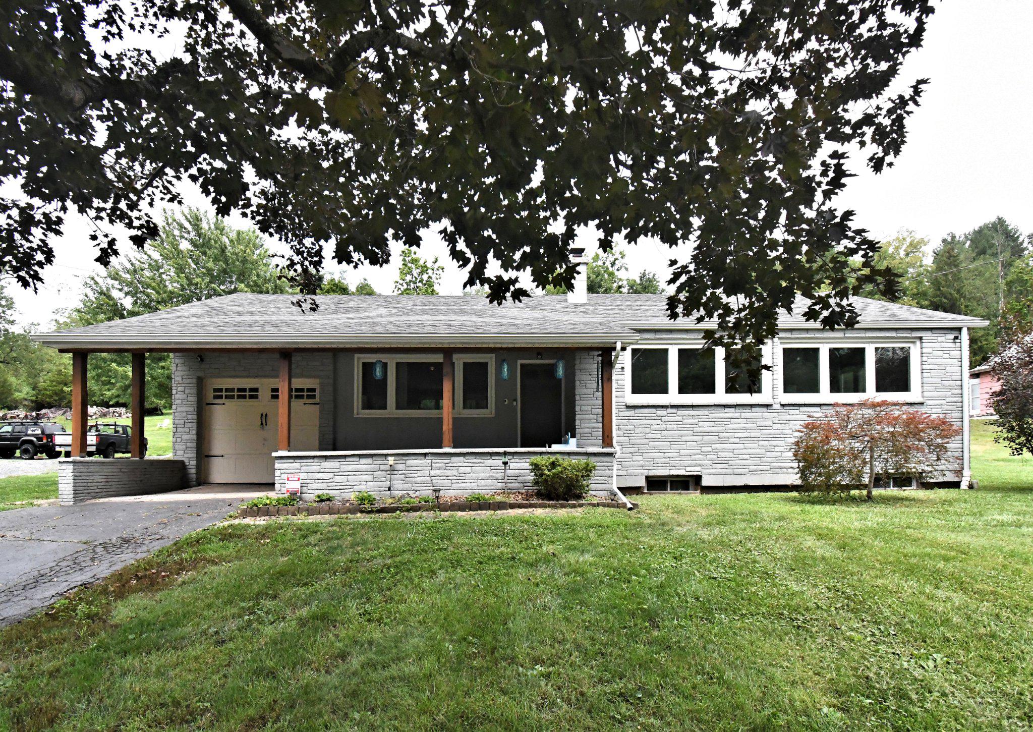 1066 Manatawny St, Pottstown, PA 19464 photo