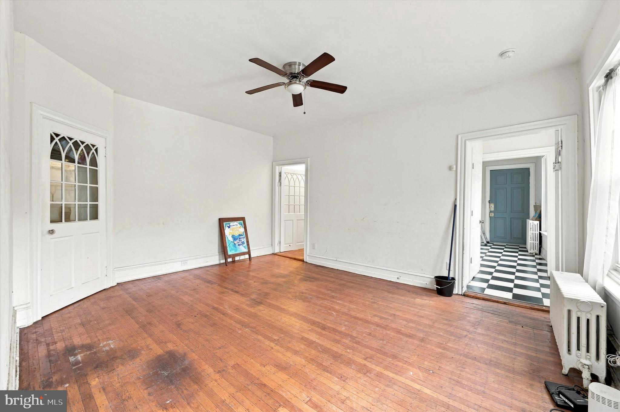 364 E Church Ln, Philadelphia, PA 19144 photo