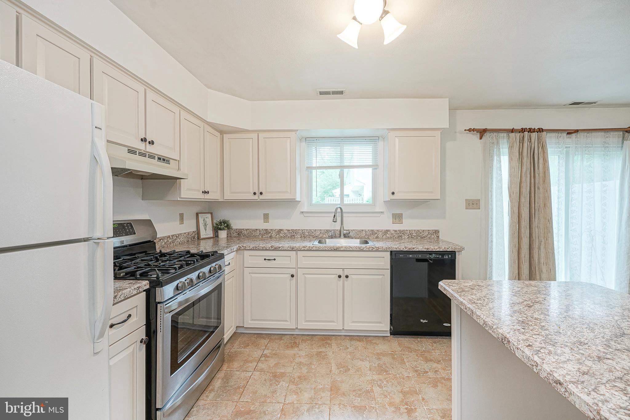 203 Balin Ct, Mantua, NJ 08051 photo