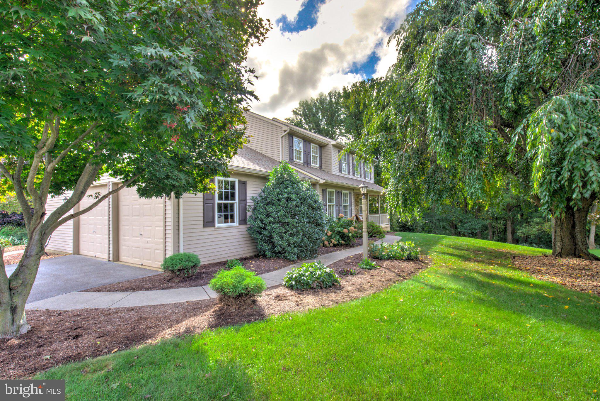 289 N Tanglewood Dr, Quarryville, PA 17566 photo