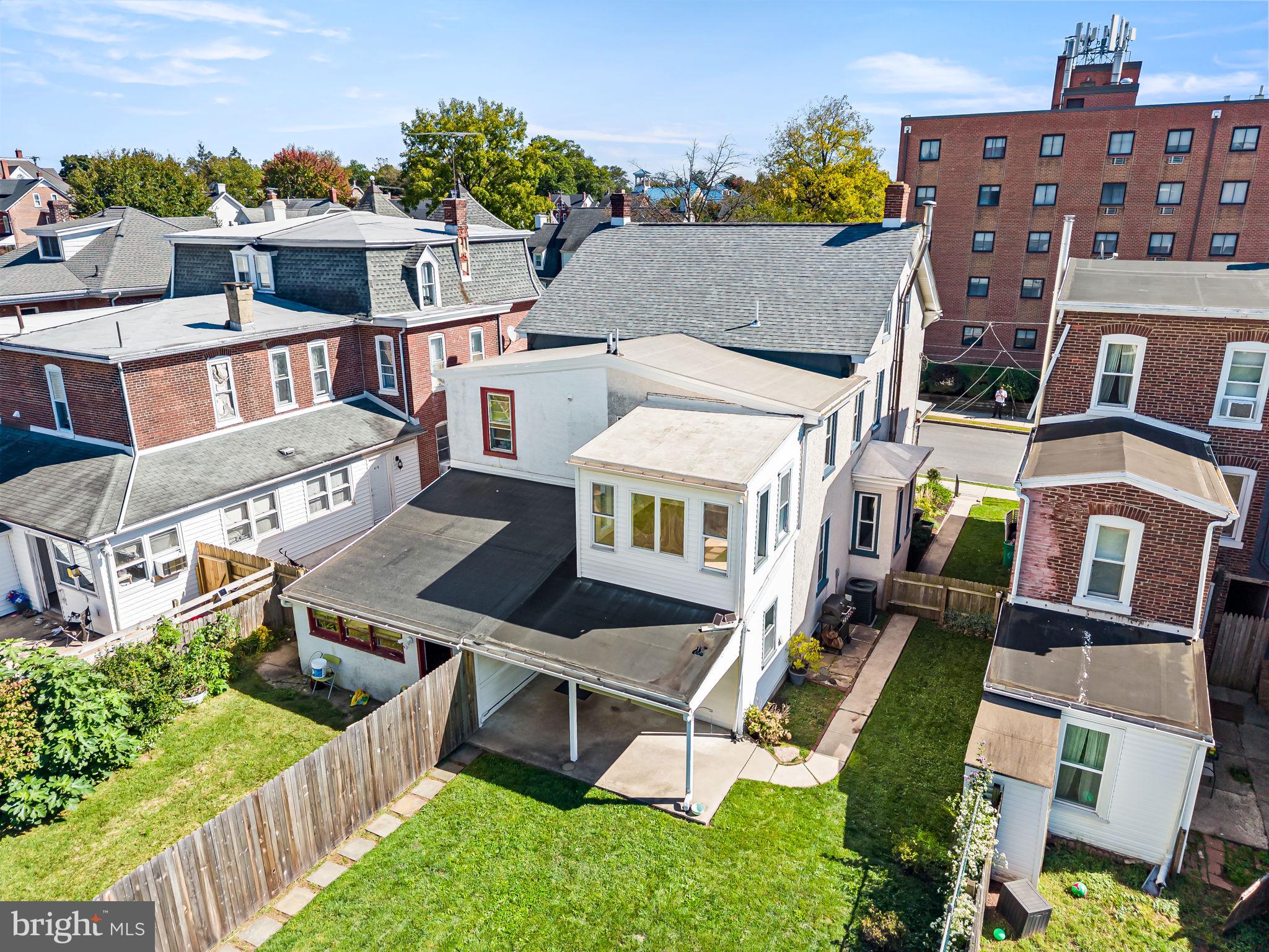 411 Walnut St, Royersford, PA 19468 photo