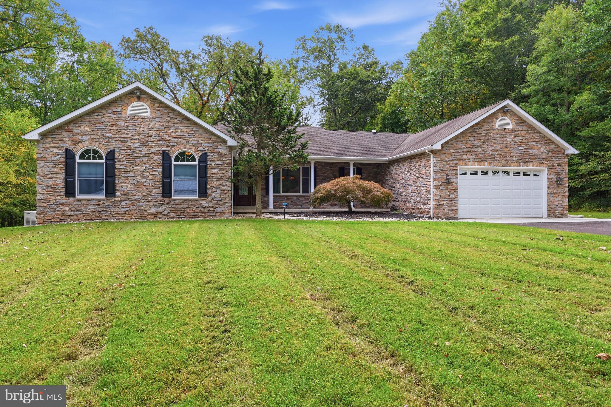 1669 Fennel Rd, Quakertown, PA 18951 photo
