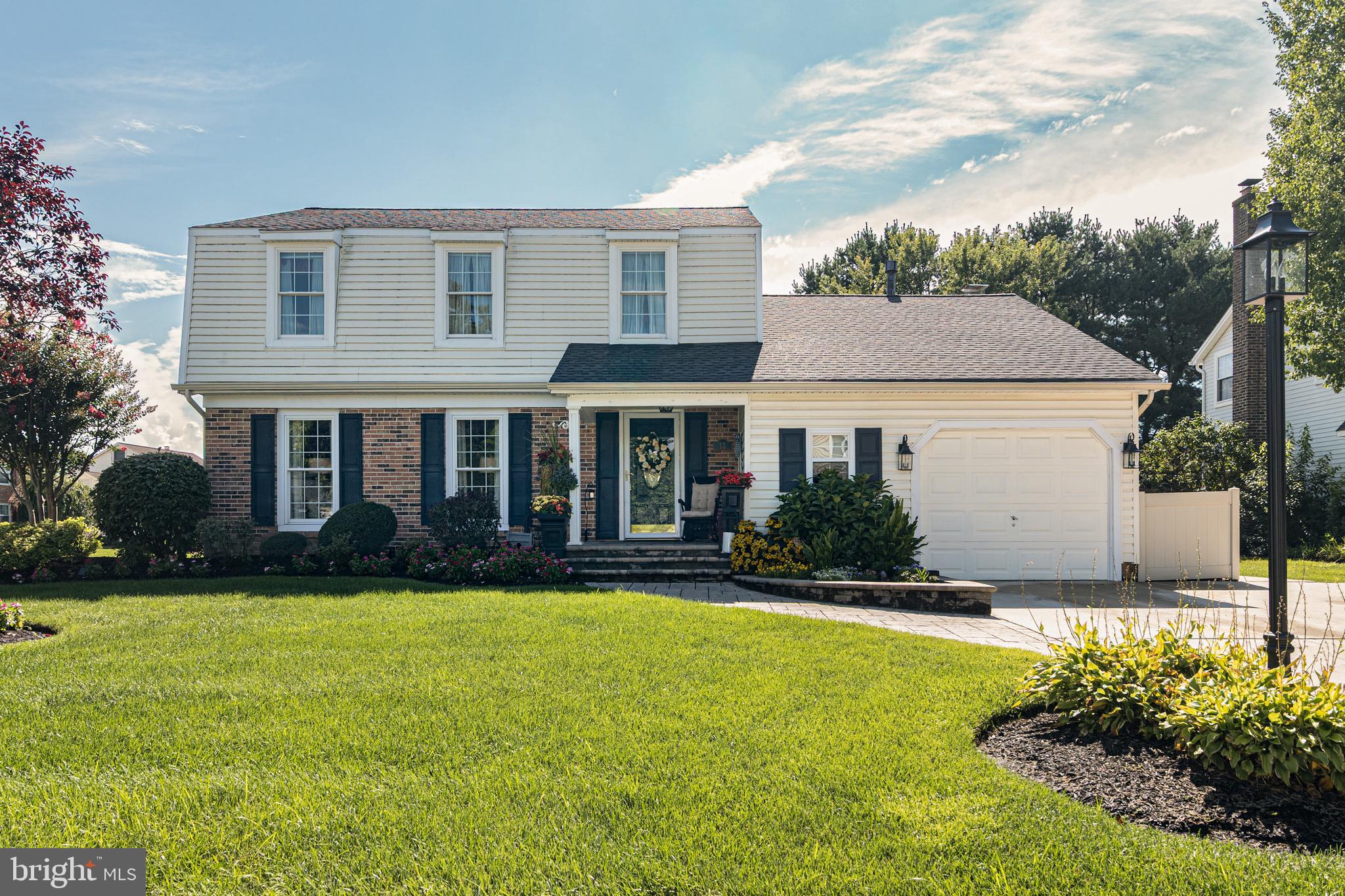 13 Juniper Rd, Sewell, NJ 08080