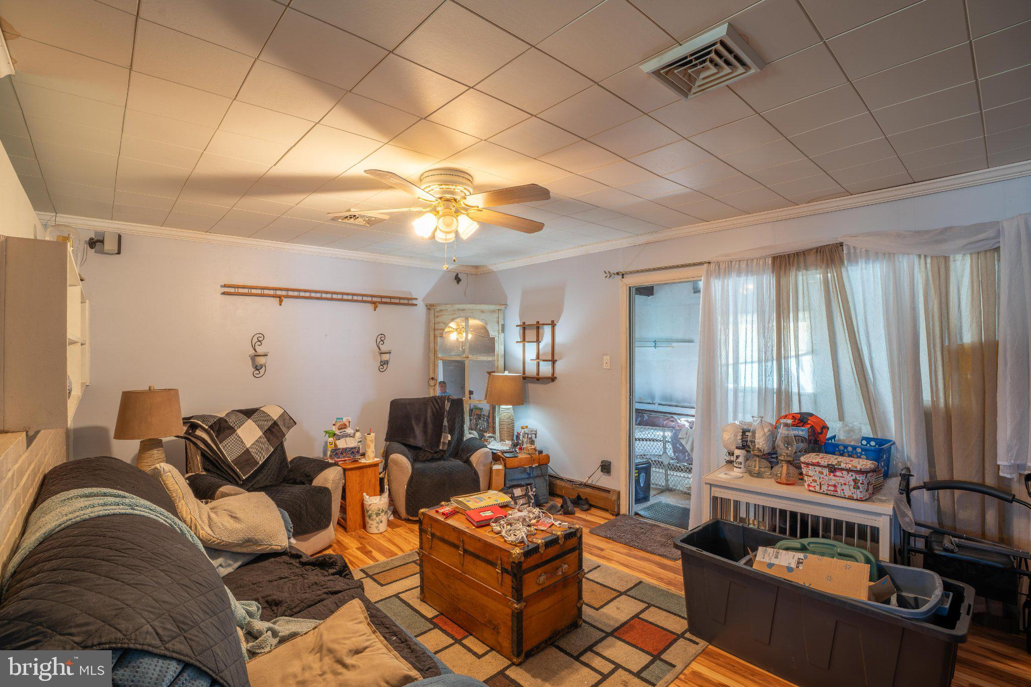 36 Elm Ln, Levittown, PA 19054 photo