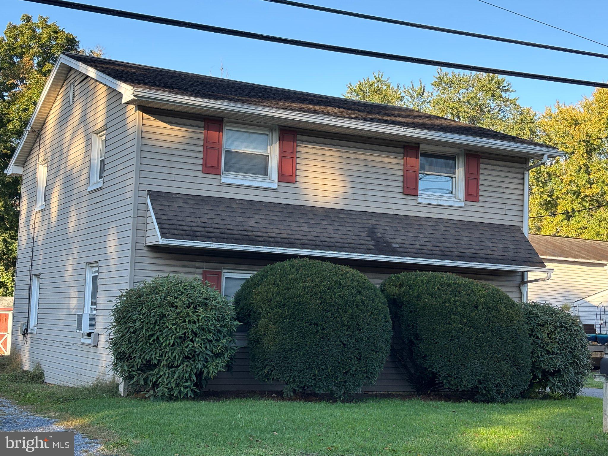 76 Church Rd, Denver, PA 17517