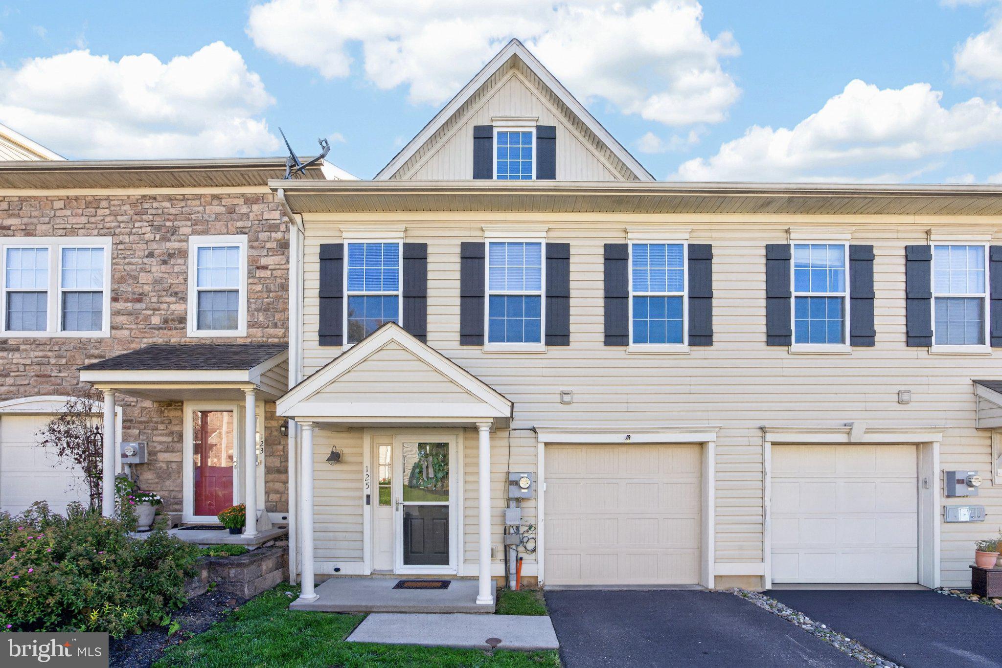 125 Red Oak Court Ct, Honey Brook, PA 19344