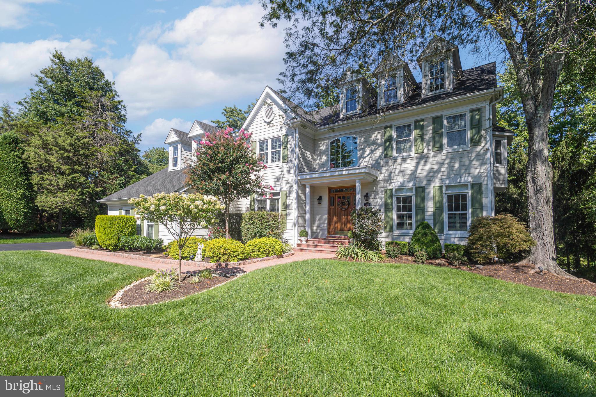 102 Saint Andrews Pl, Newtown, PA 18940 photo