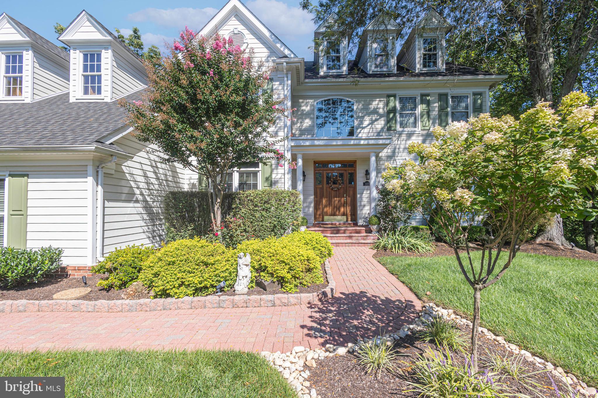 102 Saint Andrews Pl, Newtown, PA 18940 photo