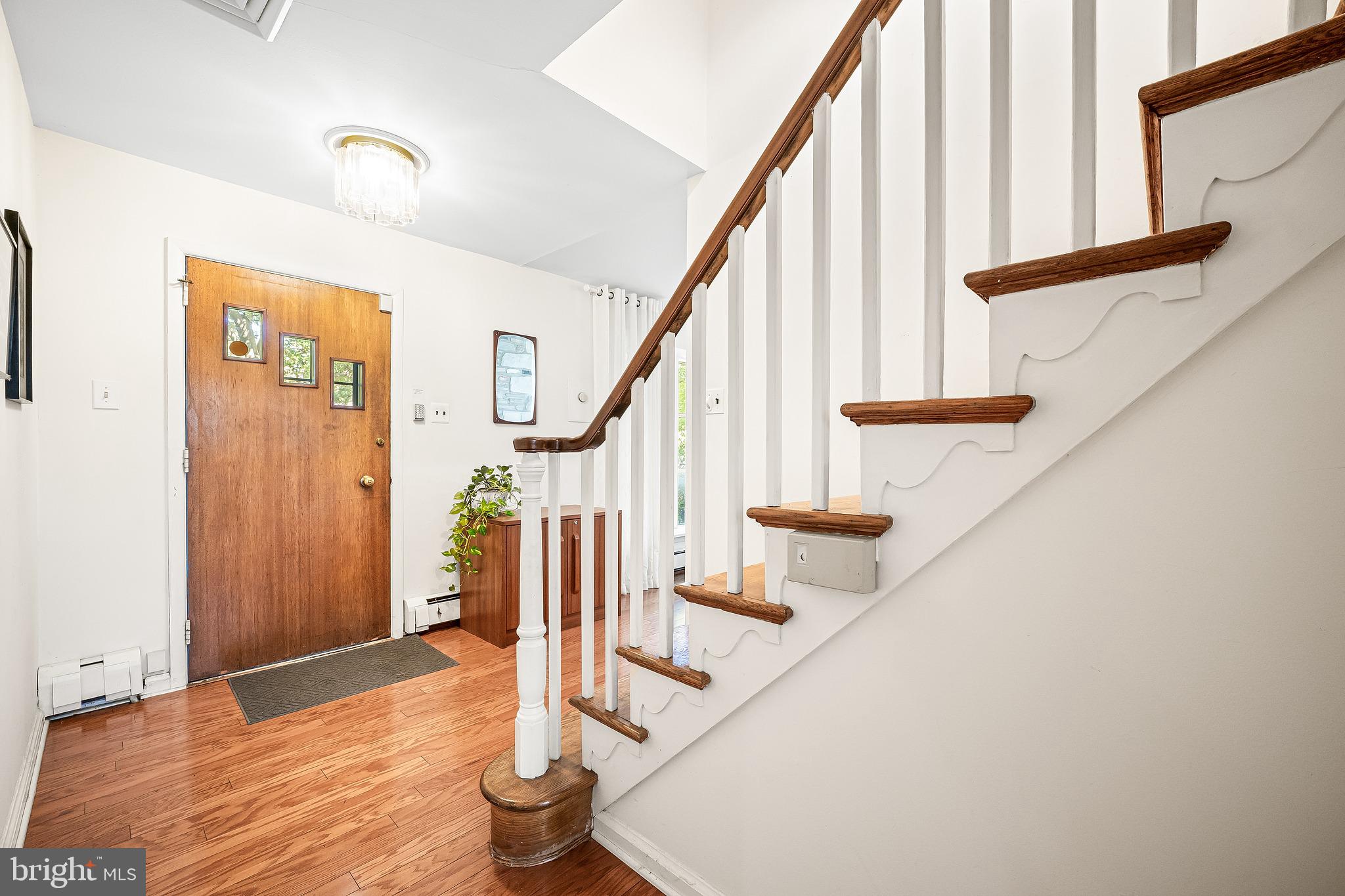 320 Farm Rd, Wyncote, PA 19095 photo