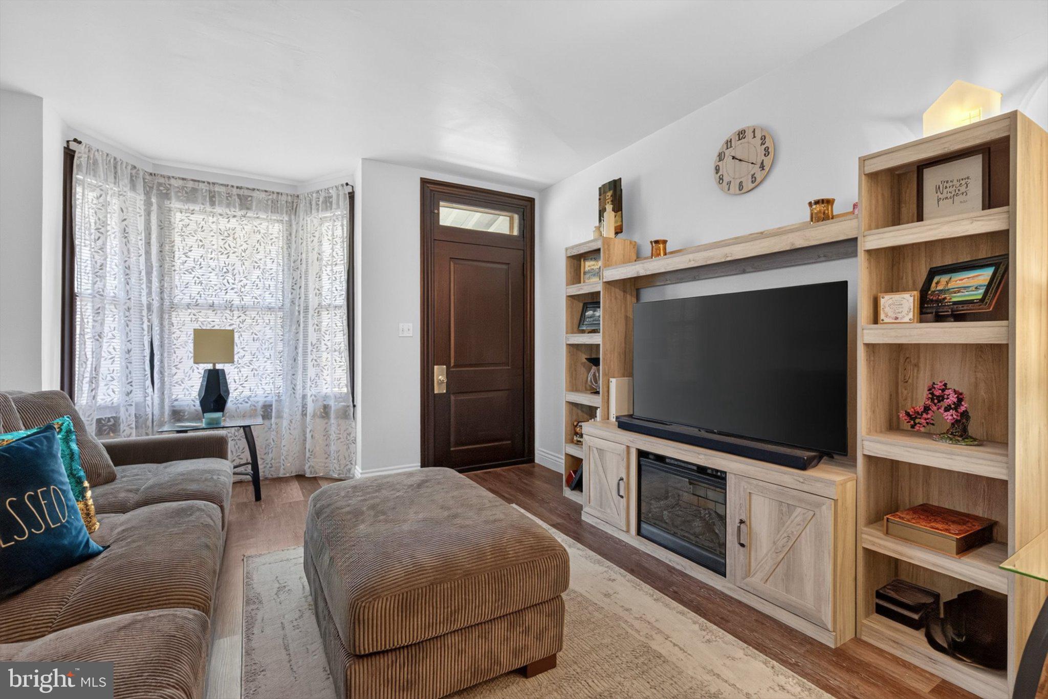 31 N Main St, Dover, PA 17315 photo
