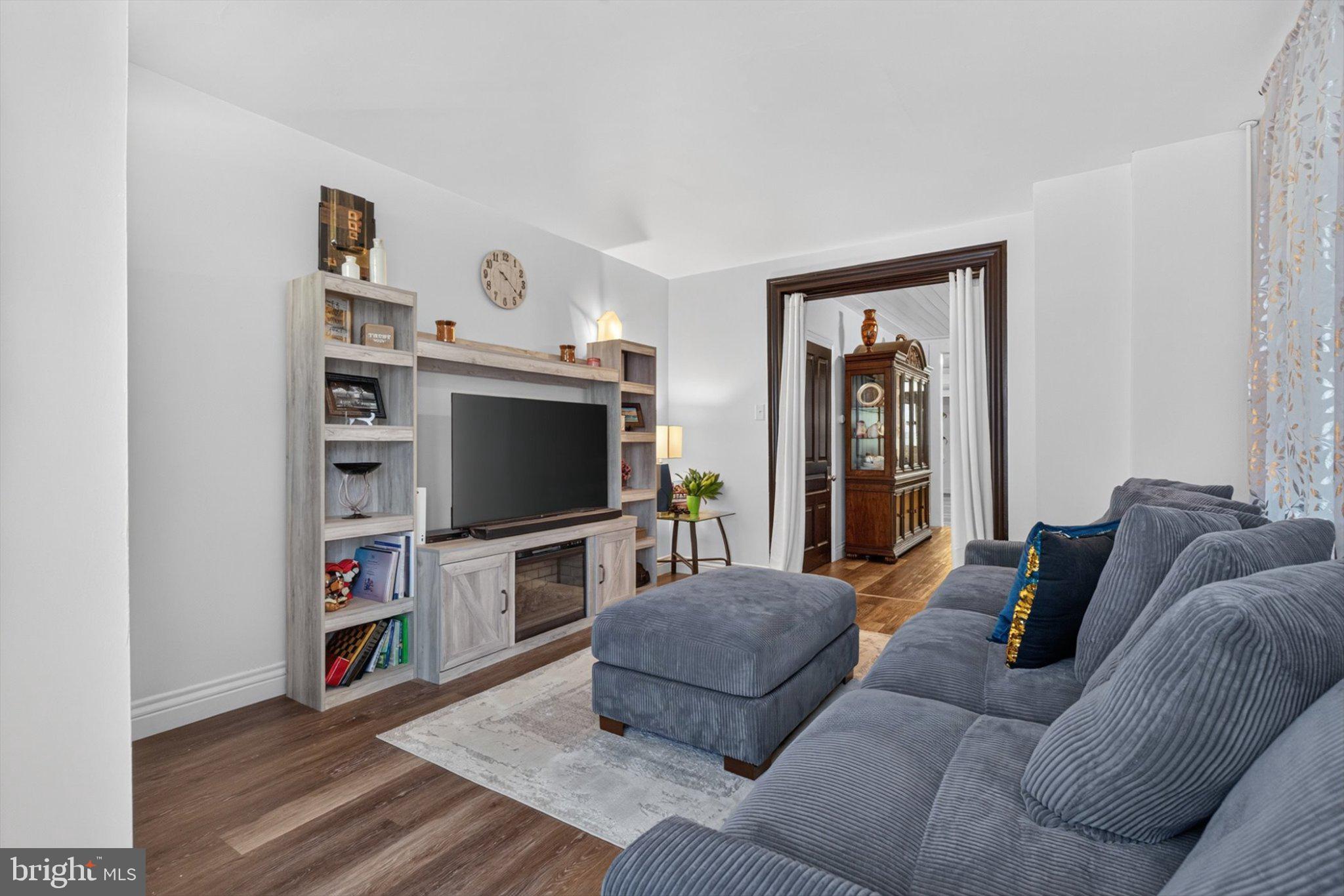 31 N Main St, Dover, PA 17315 photo