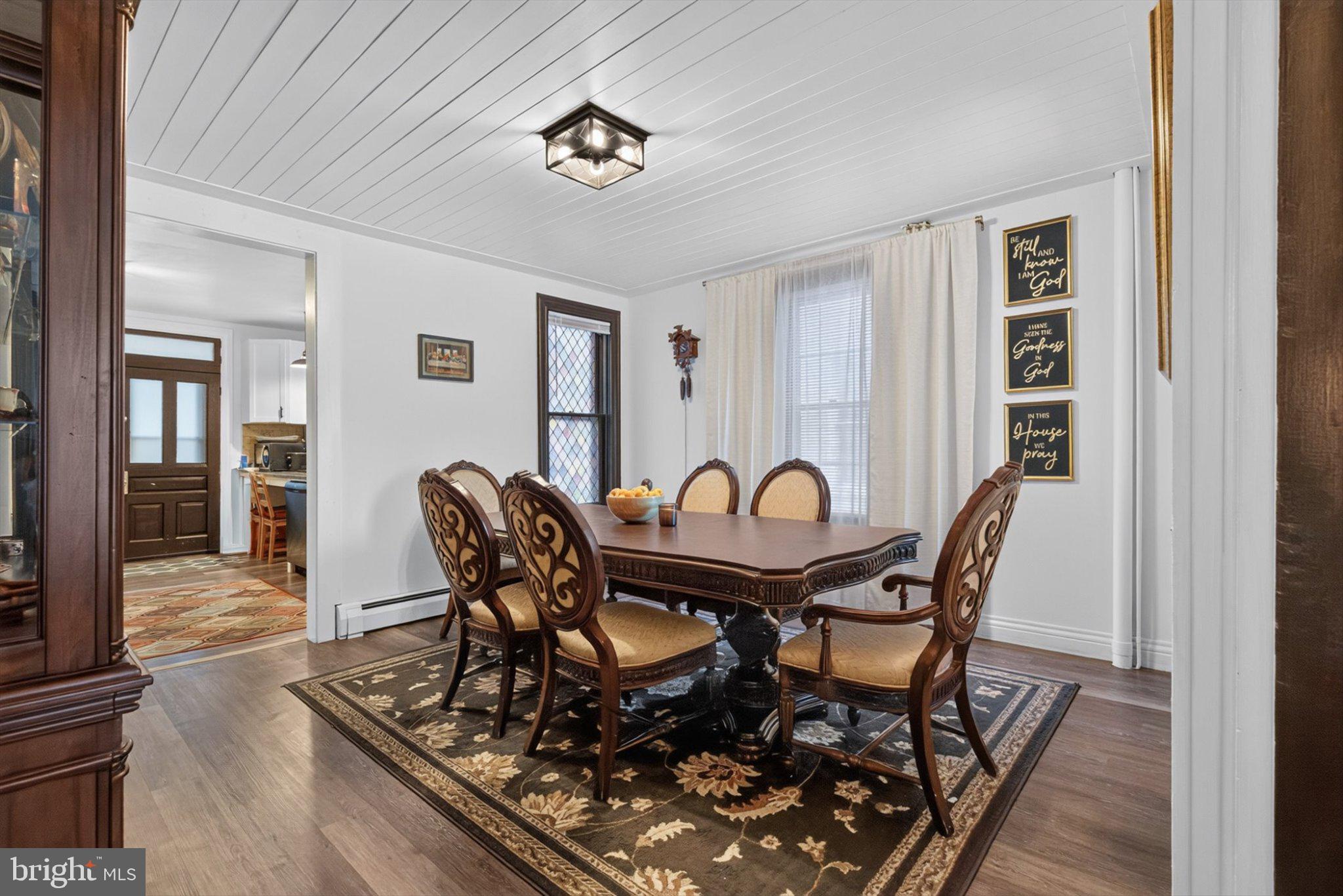 31 N Main St, Dover, PA 17315 photo