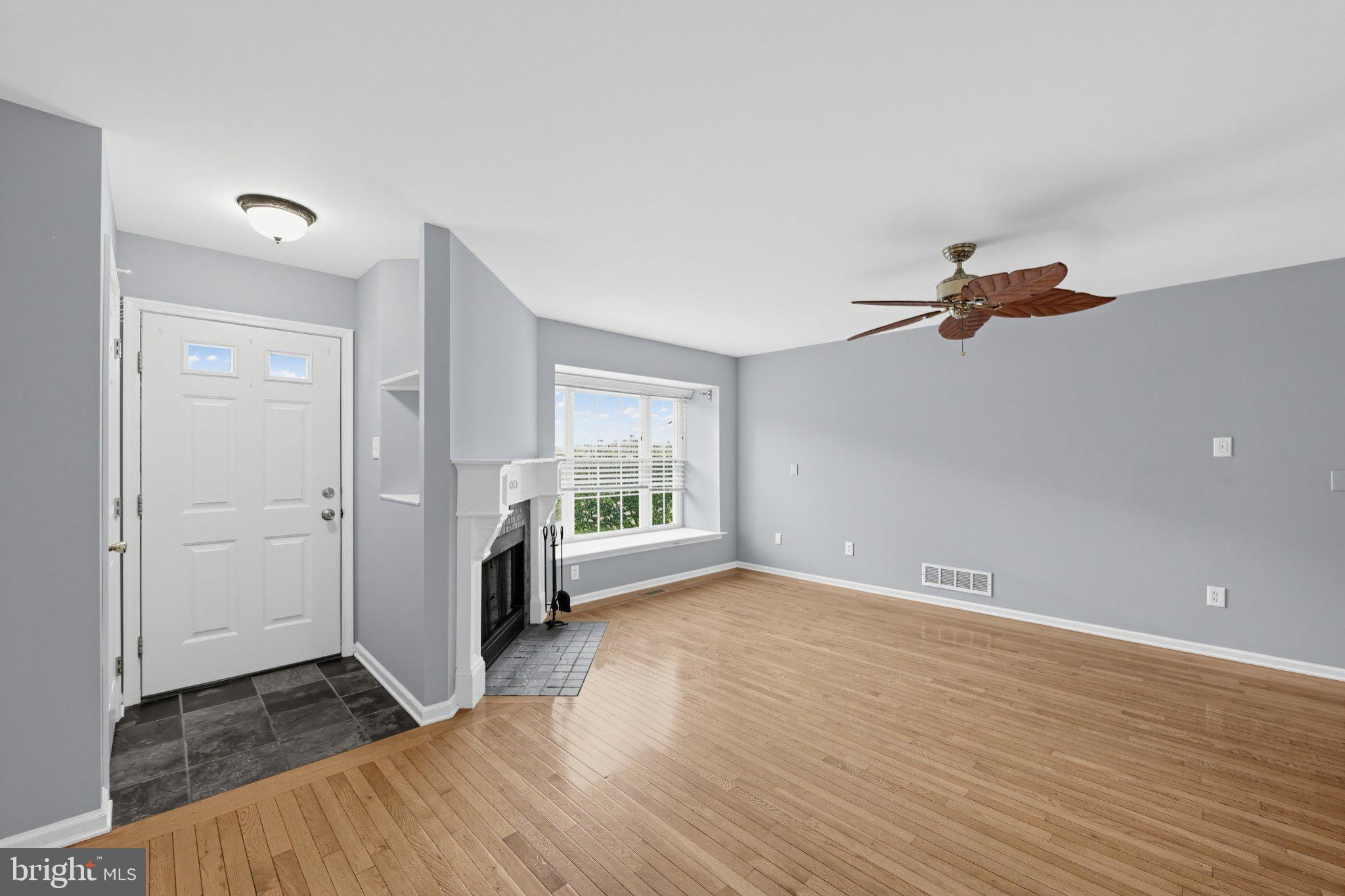 208 Harbor Ridge Ln, Downingtown, PA 19335 photo