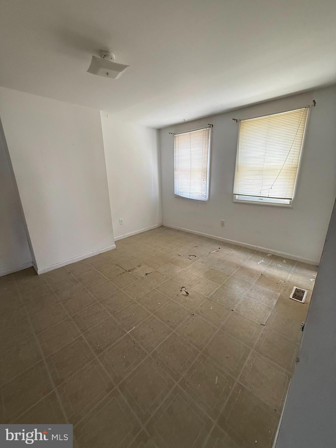 7418 River Rd, Pennsauken, NJ 08110 photo