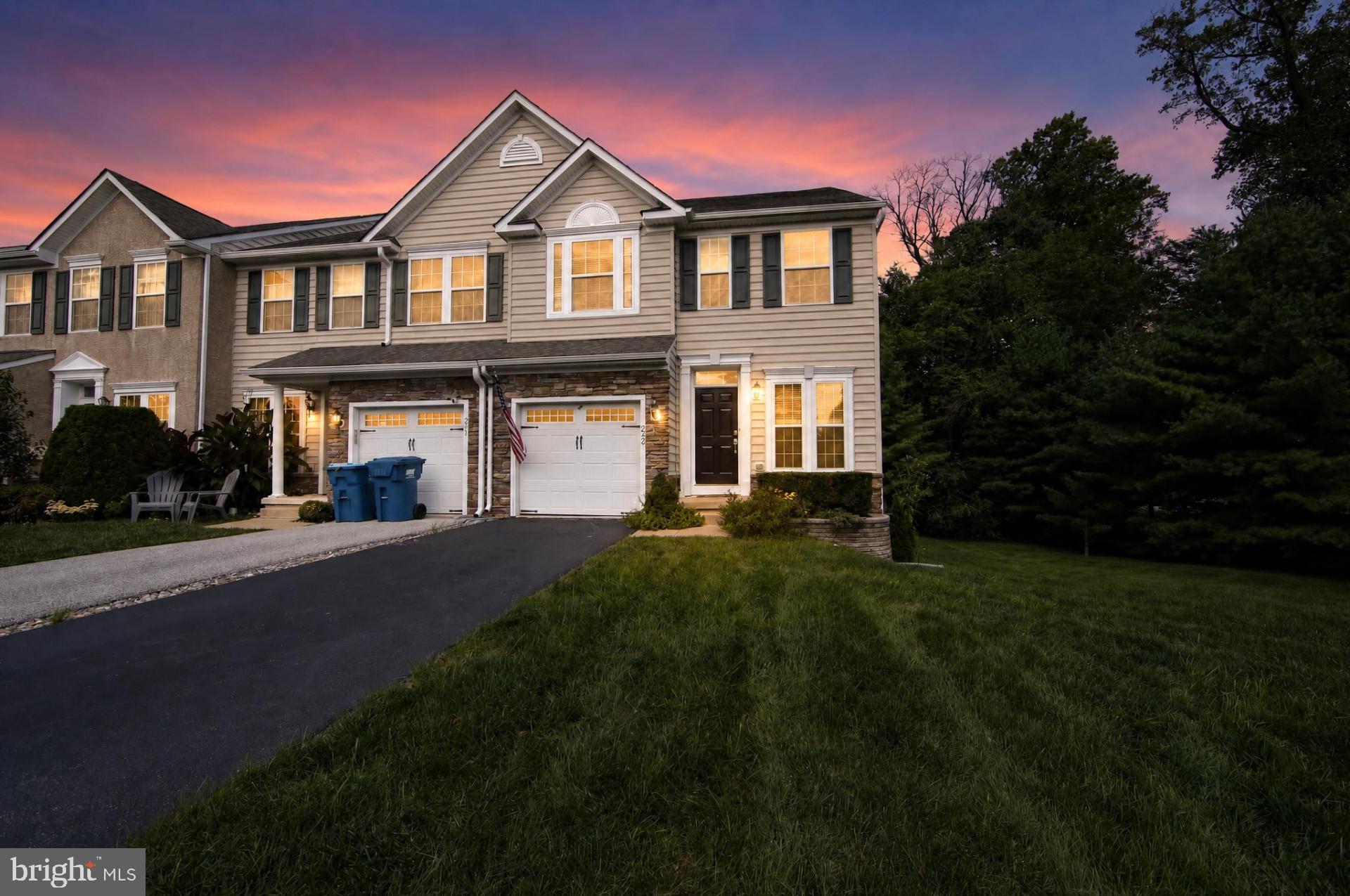 229 Tall Trees Cir, Downingtown, PA 19335