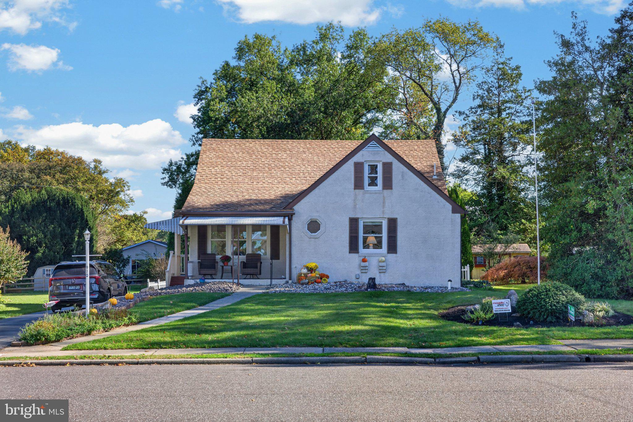 910 Church St, Royersford, PA 19468 photo