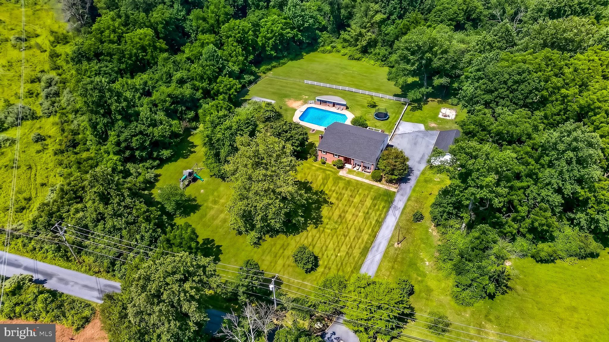 320 Barneston Rd, Glenmoore, PA 19343