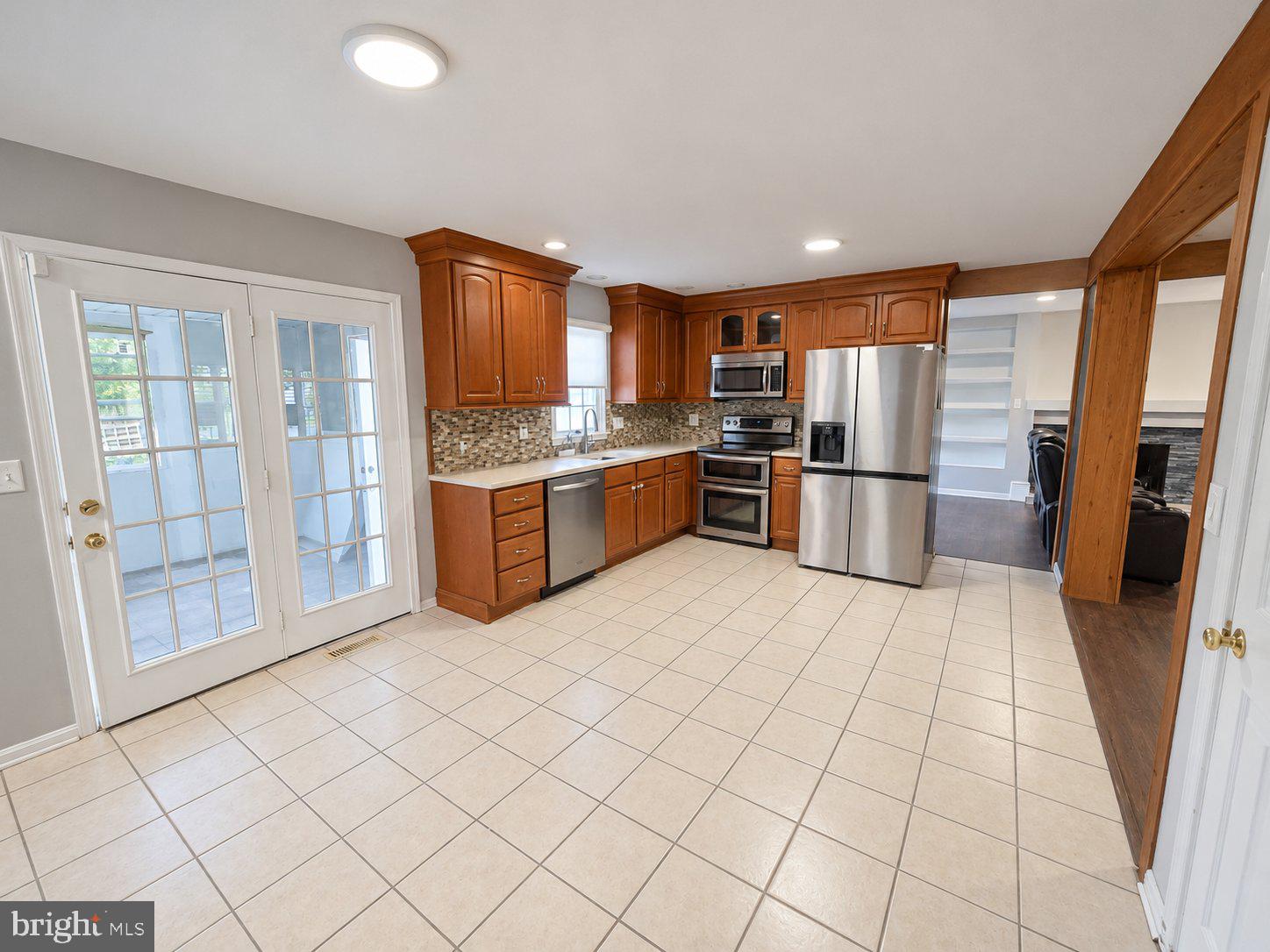 2072 Southpoint Dr, Hummelstown, PA 17036 photo