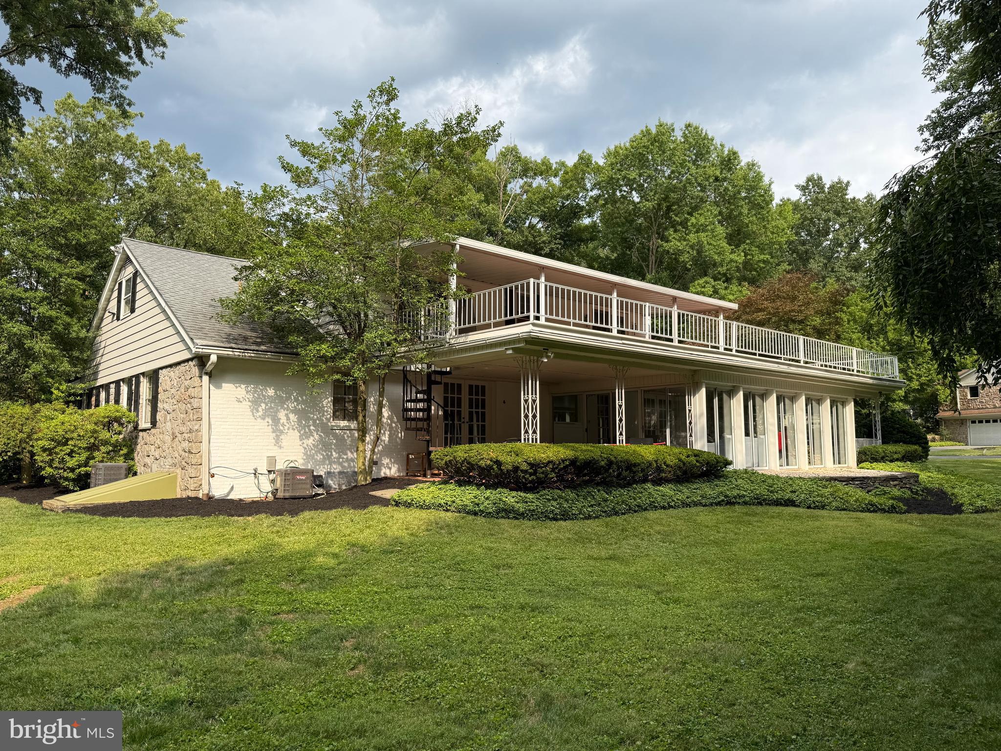 1202 Old Mill Road Rd, Reading, PA 19610 photo