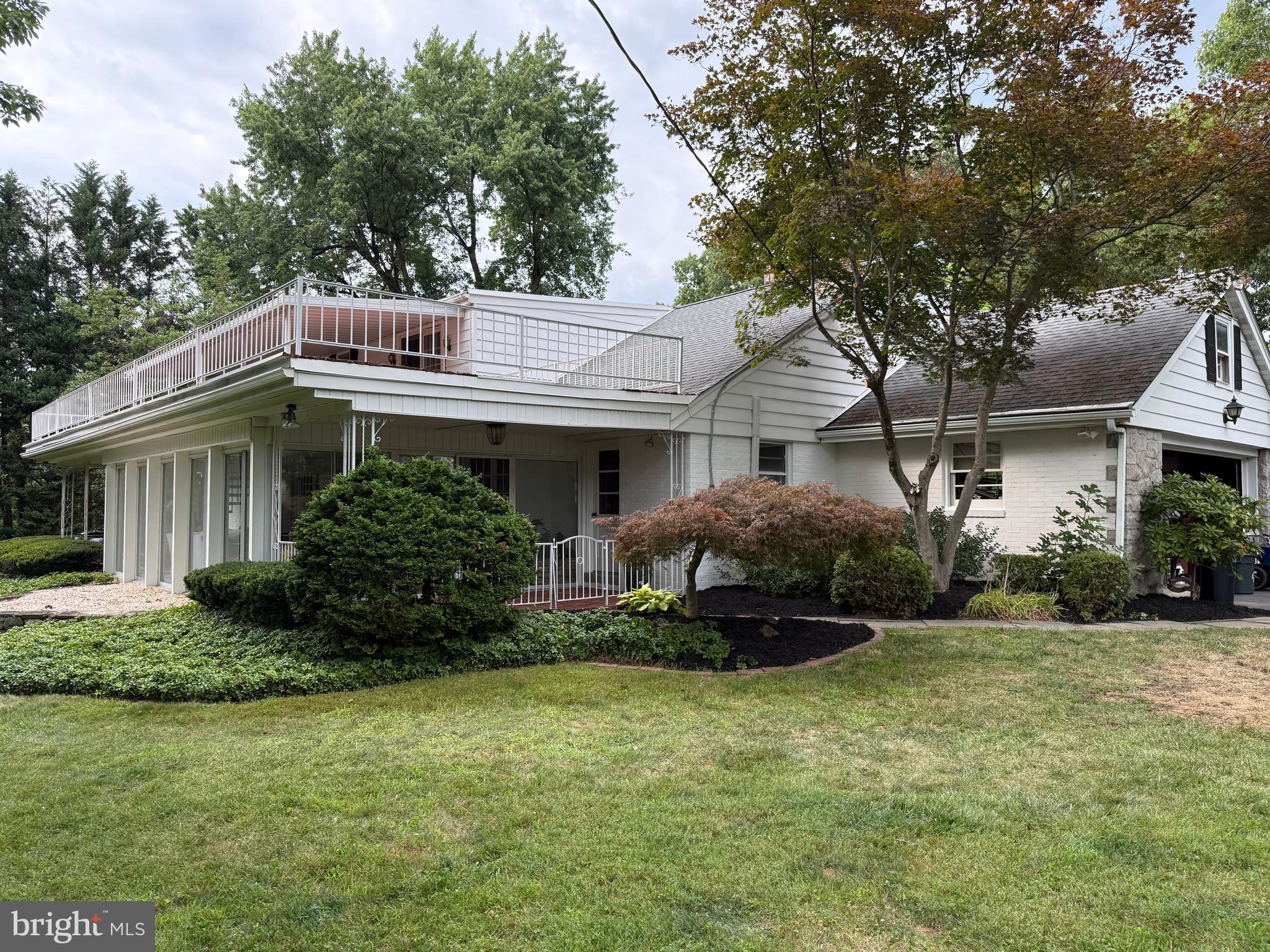 1202 Old Mill Road Rd, Reading, PA 19610 photo