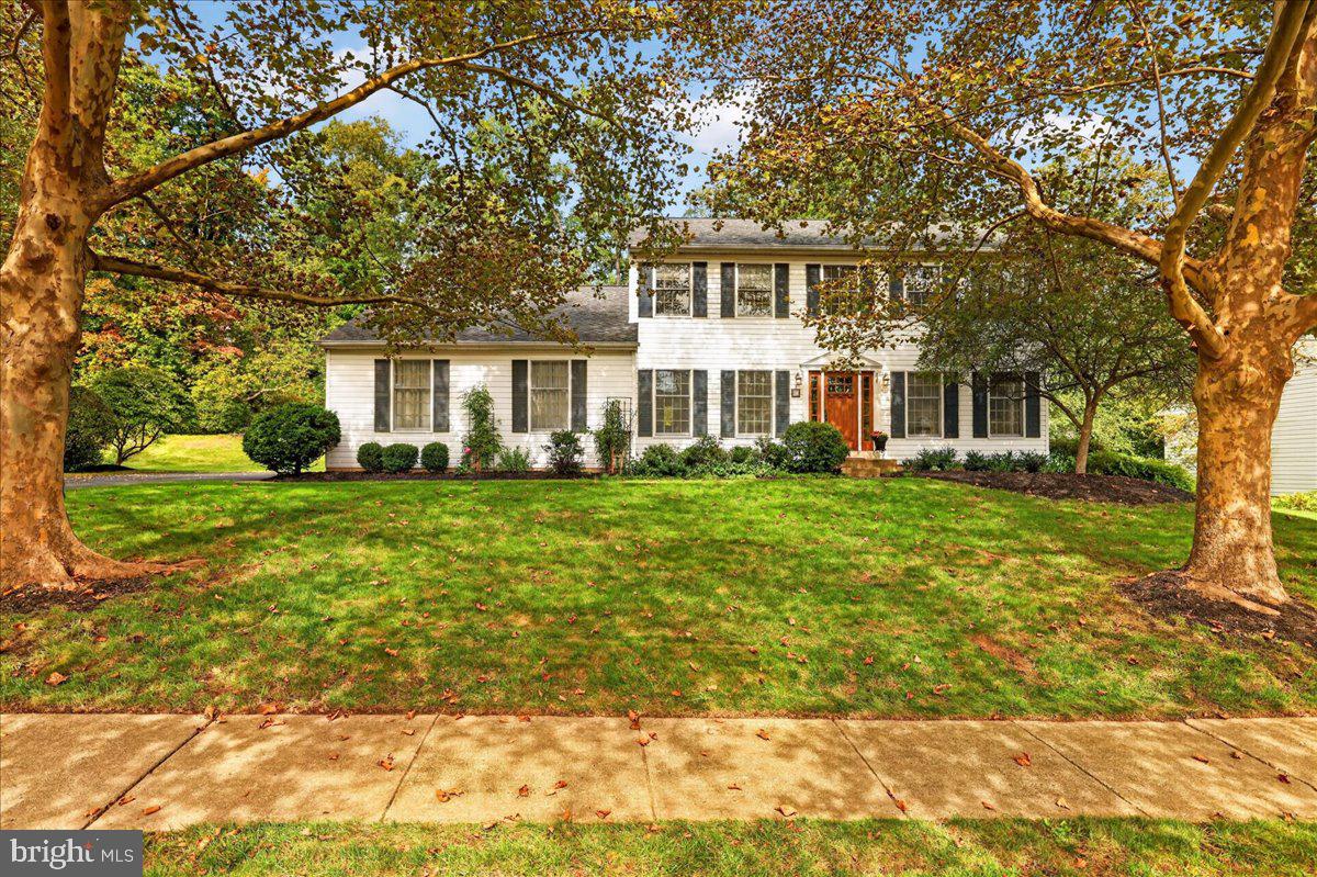 22 Steeplechase Dr, Doylestown, PA 18901