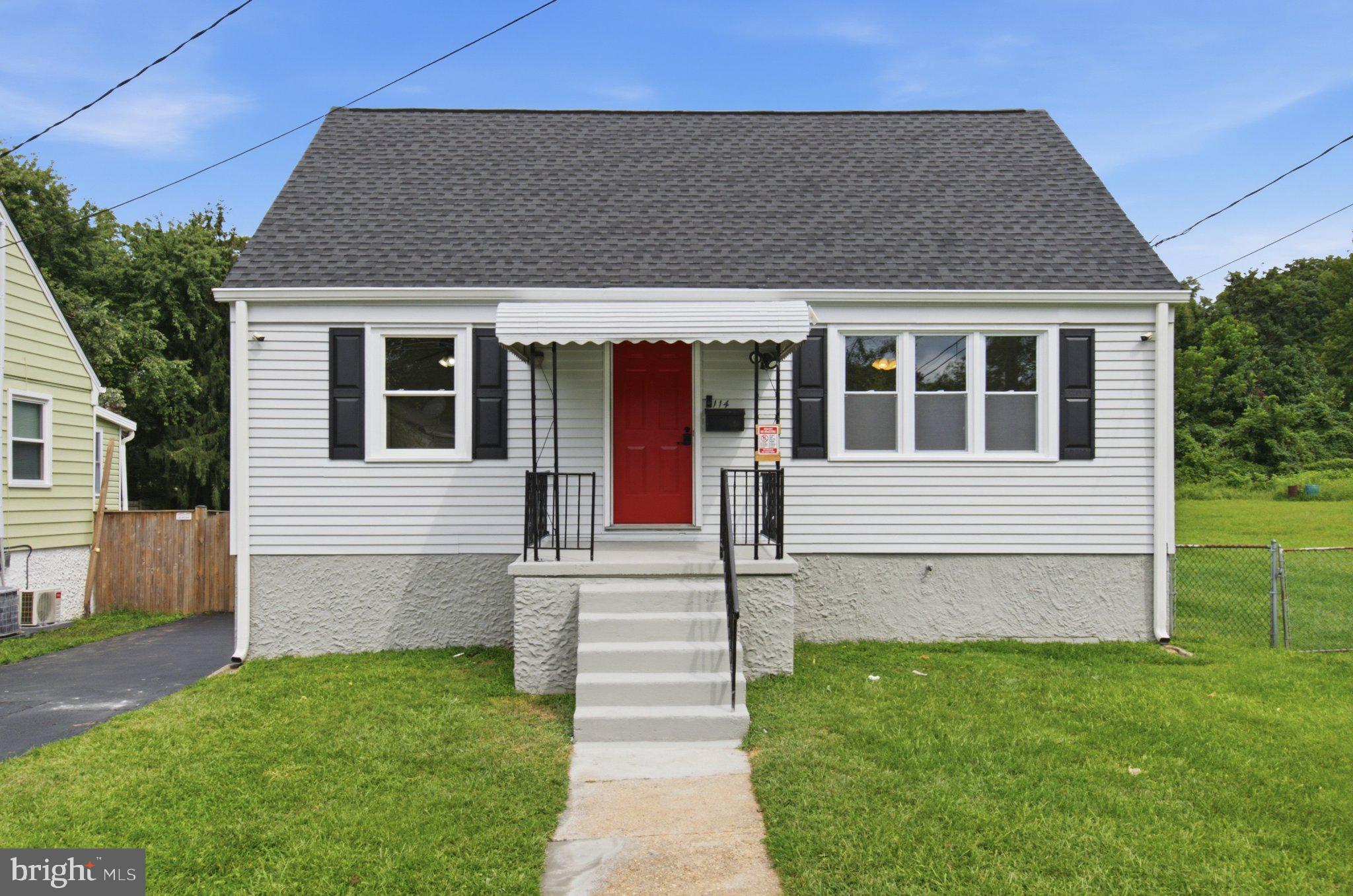 114 Mine Bank Ln, Halethorpe, MD 21227