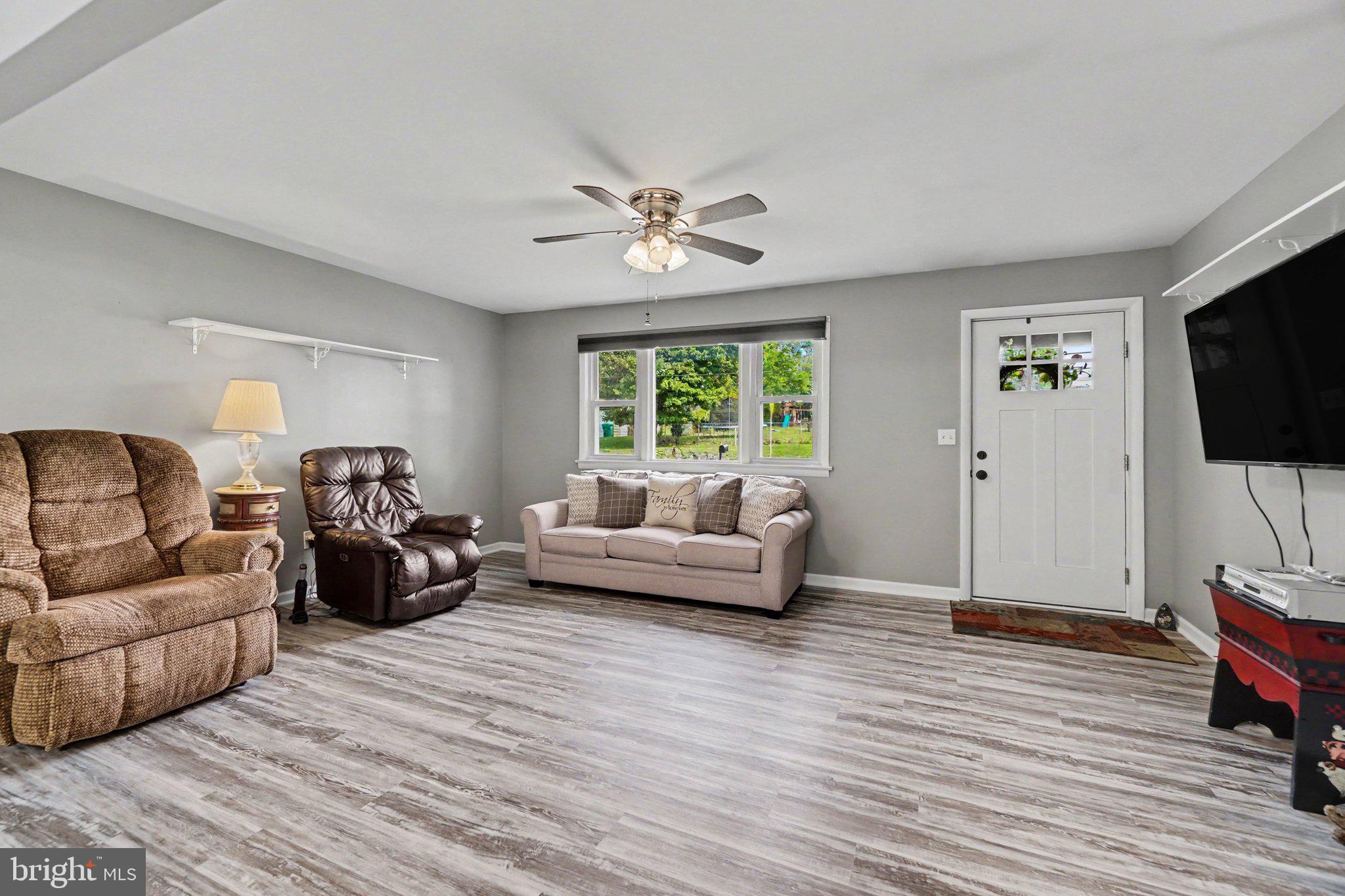 5975 Clover Rd, Harrisburg, PA 17112 photo