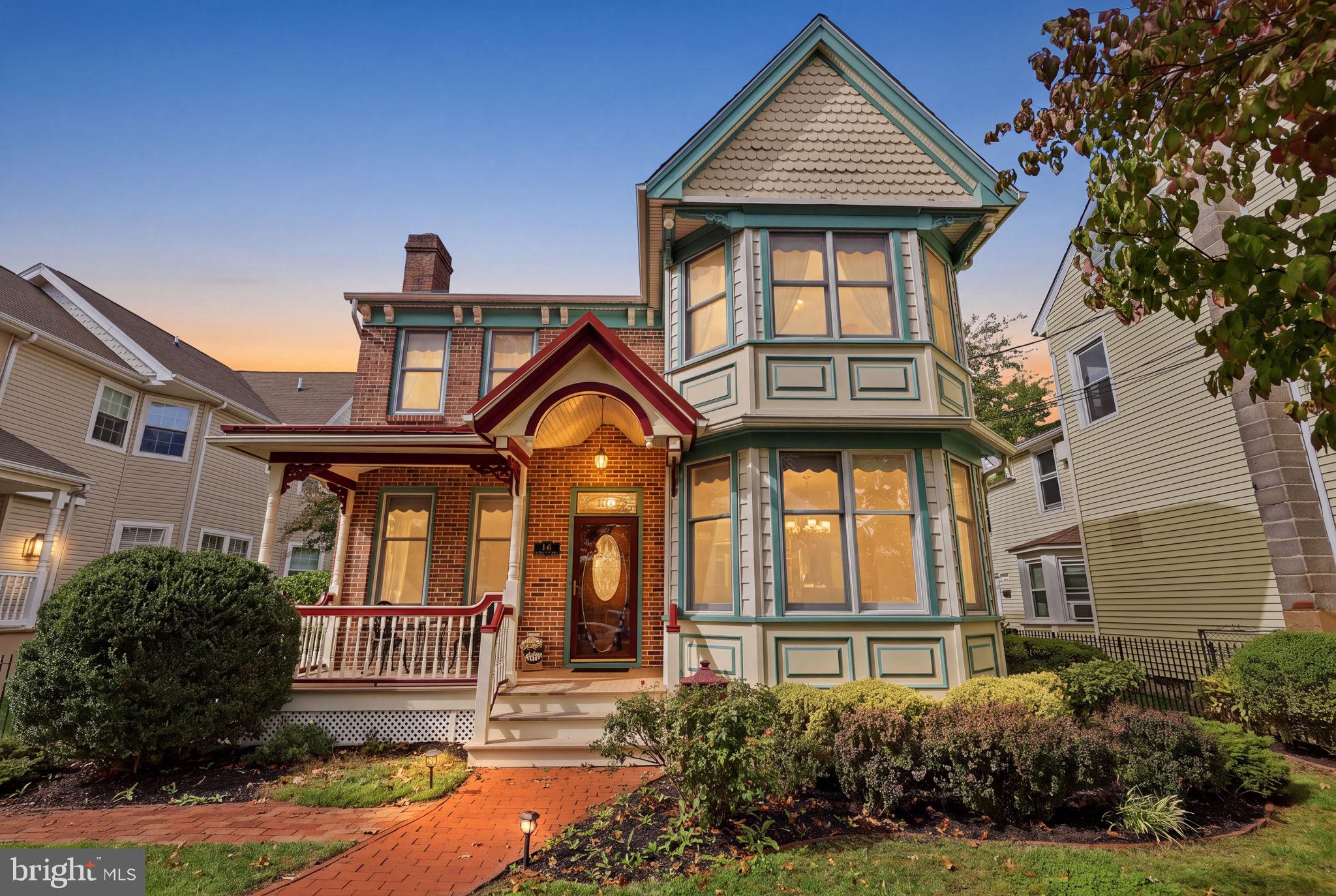 621 Radcliffe St, Bristol, PA 19007