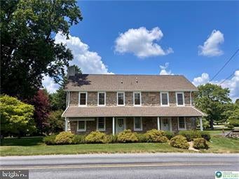 3590 Drifting Dr, Hellertown, PA 18055