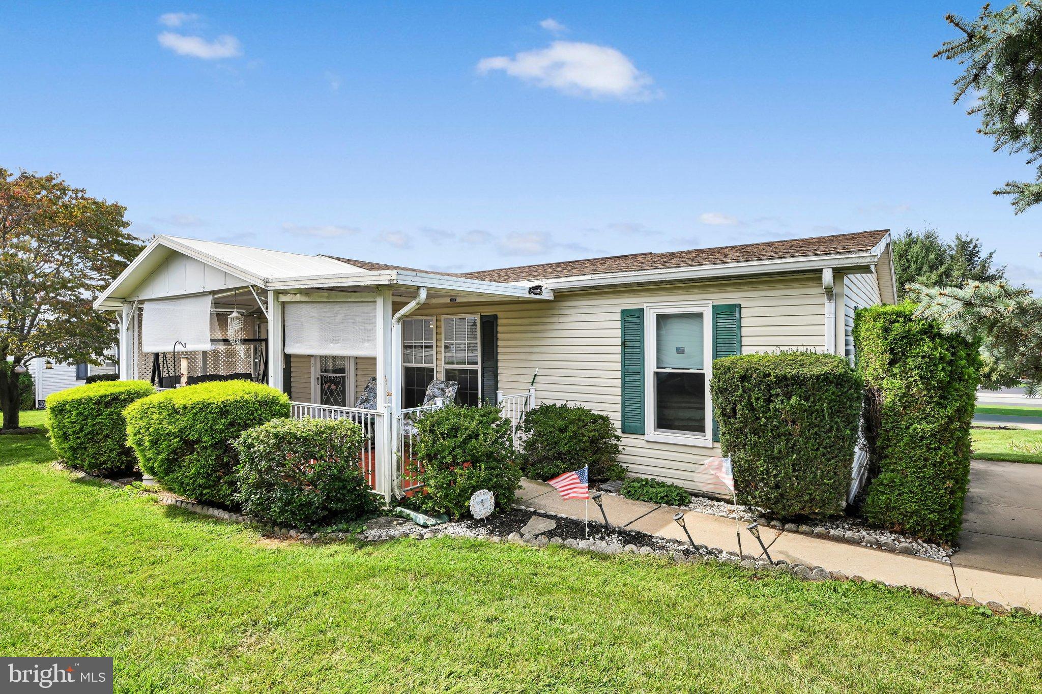16 Edward Ave, Lebanon, PA 17042 photo