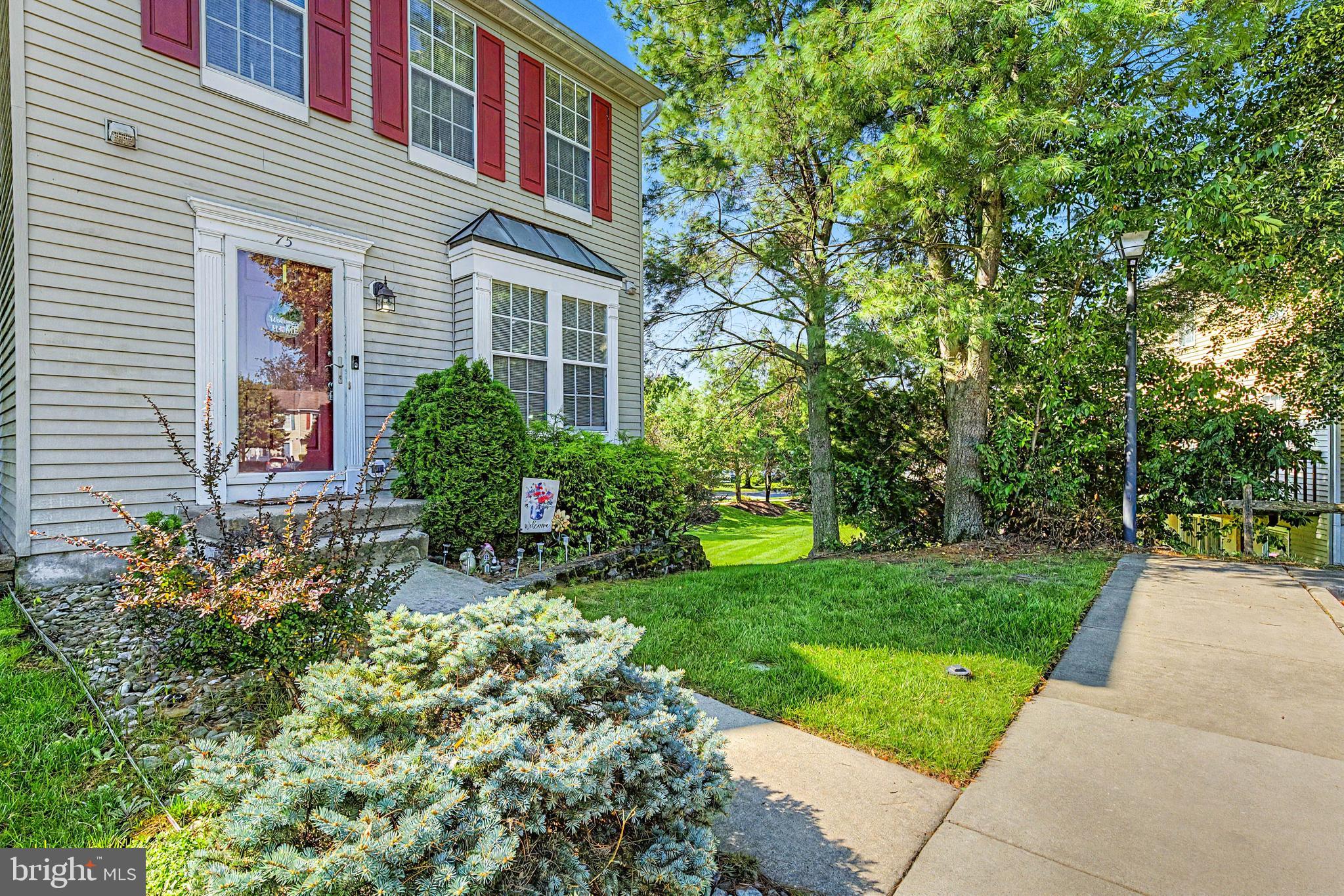 75 Pebble Ln, Blackwood, NJ 08012 photo