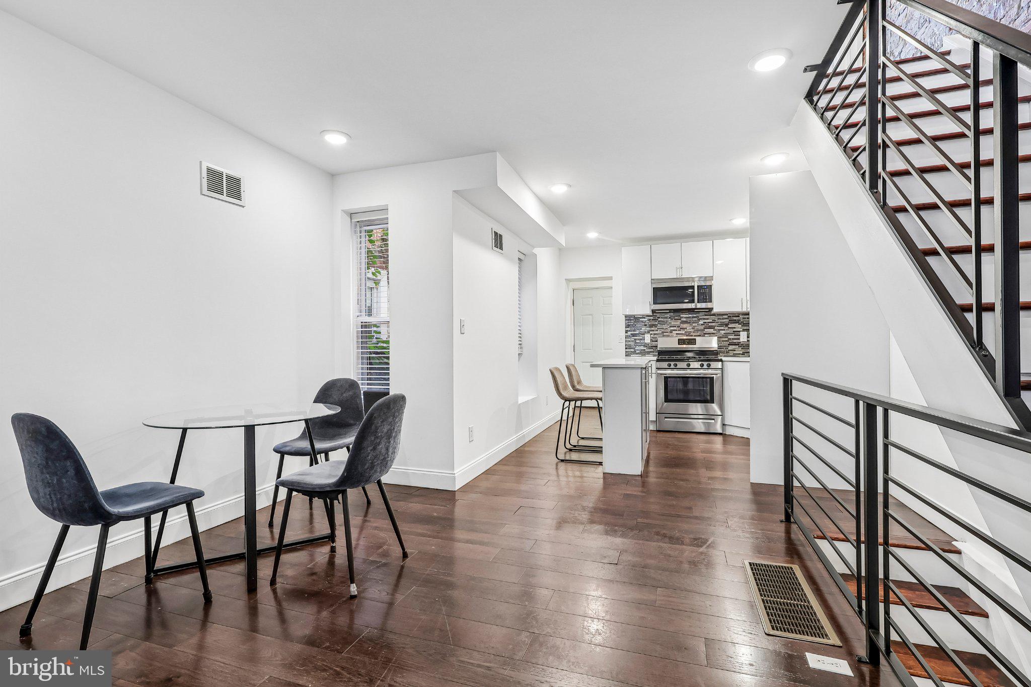 1540 Hollywood St, Philadelphia, PA 19121